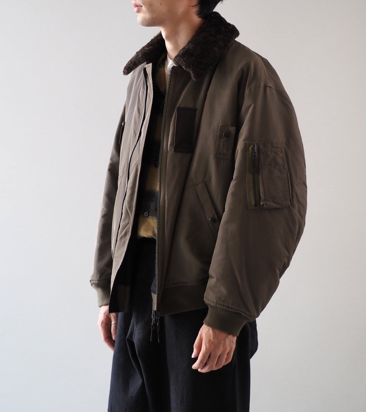 blurhms ポリシルク ツイル モディファイド MA-1 , Khaki