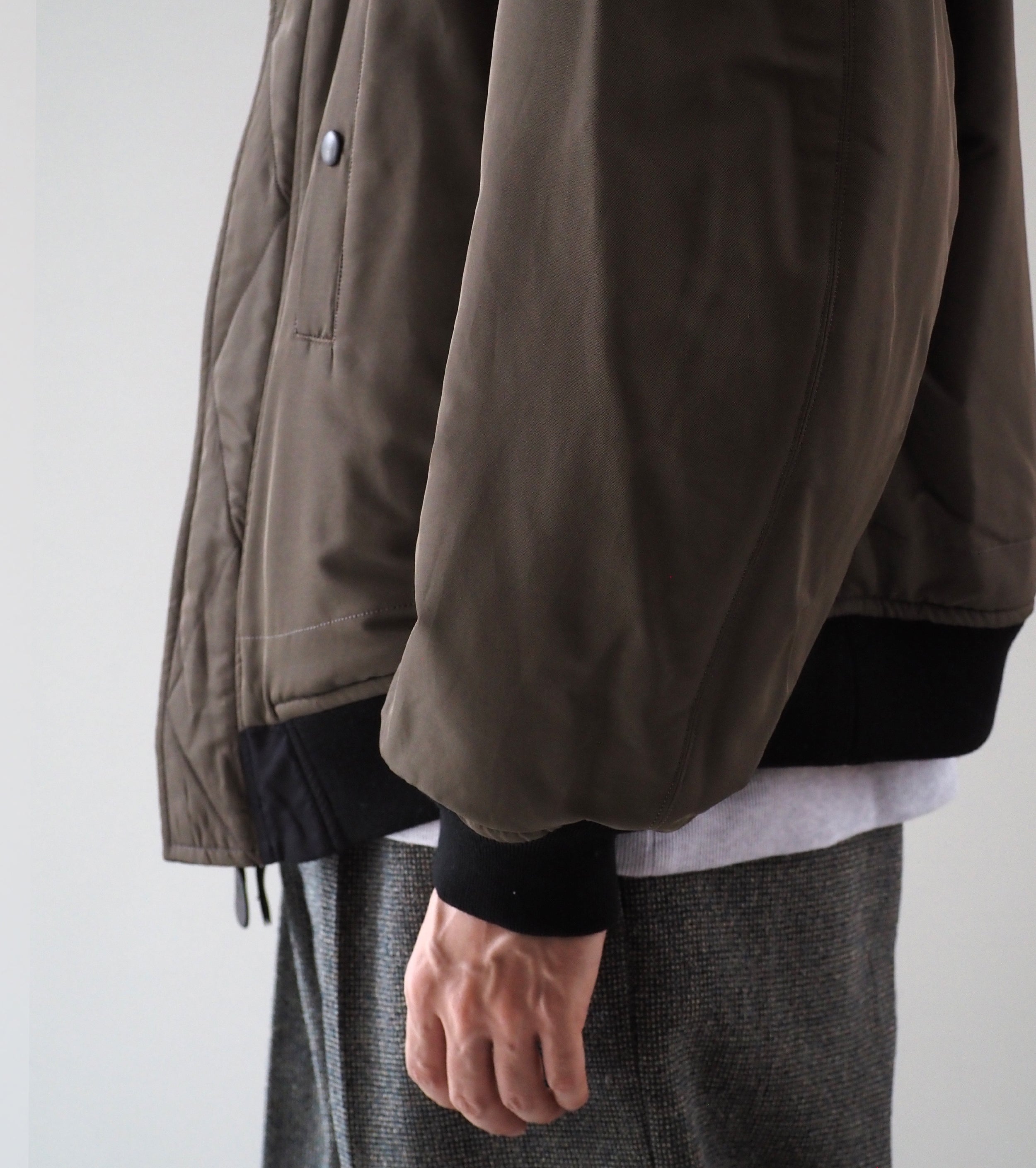 blurhms ポリシルク ツイル モディファイド MA-1 , Black