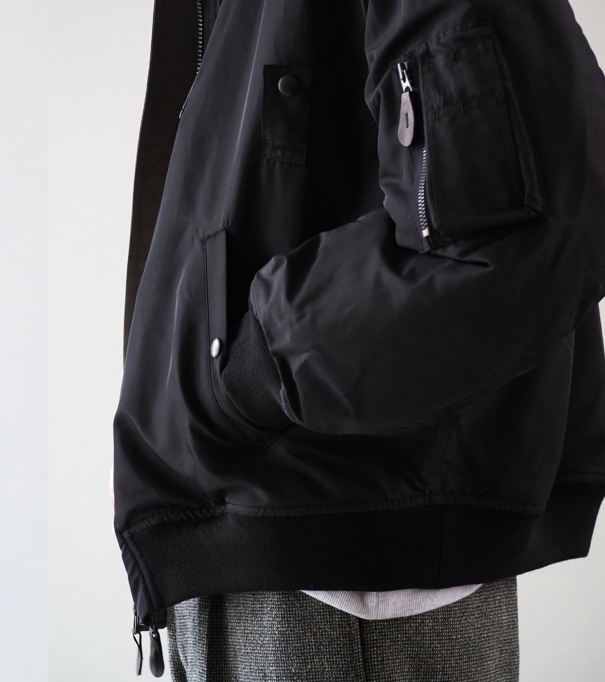 blurhms ポリシルク ツイル モディファイド MA-1 , Black