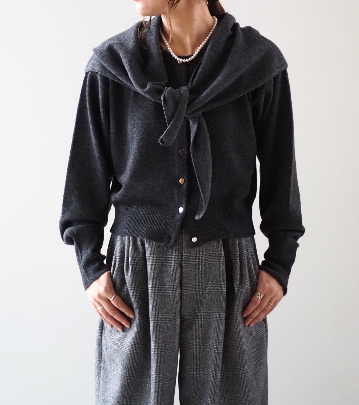 Oblada  トライアングル , Gray
