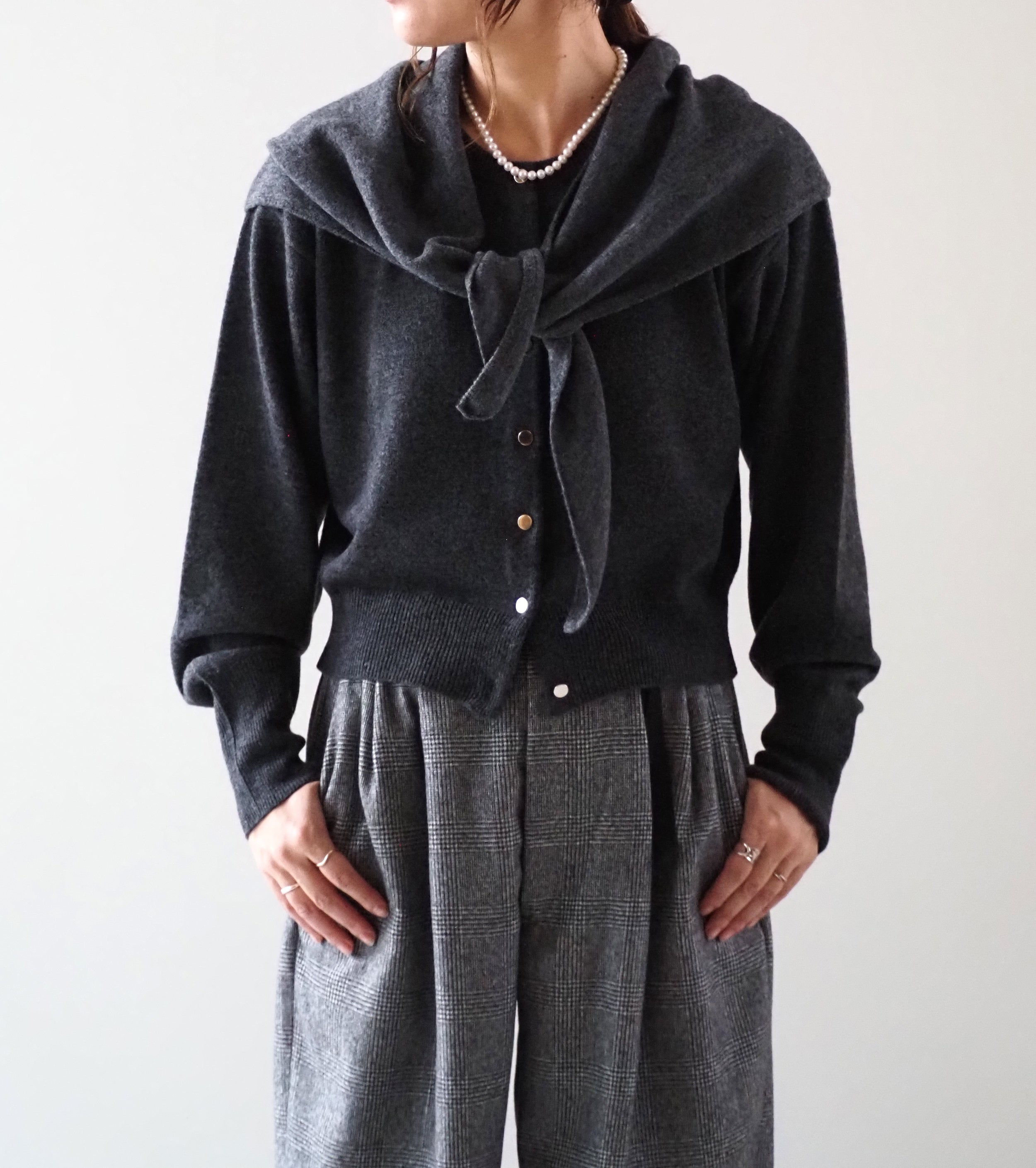 Oblada  トライアングル , Gray