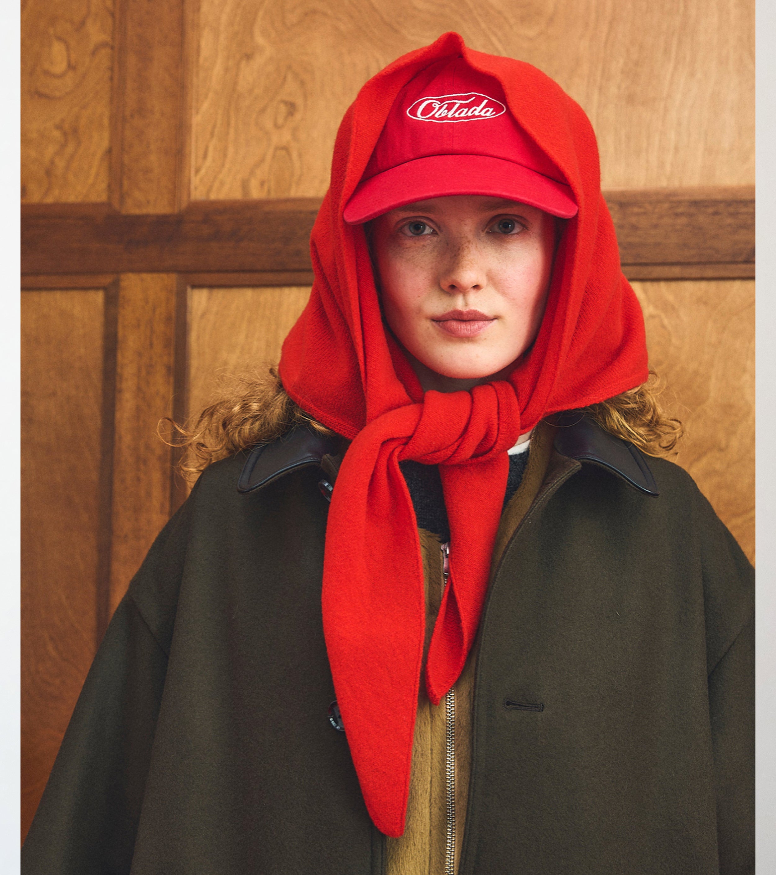 Oblada  トライアングル , Red