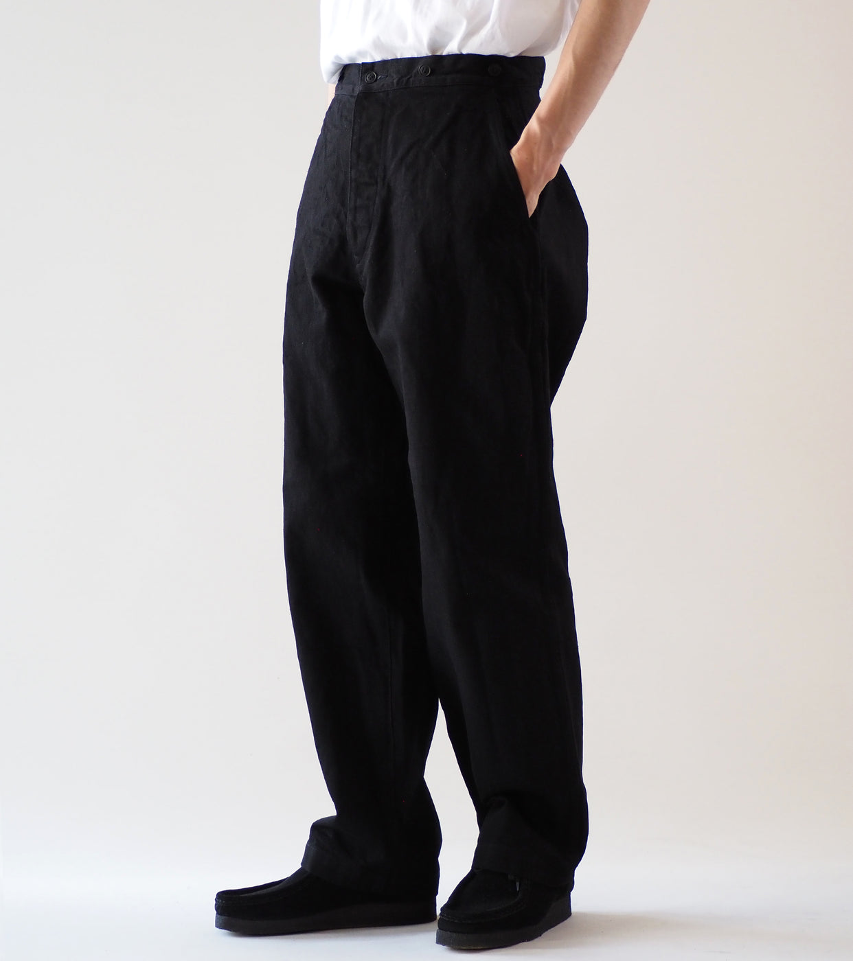 COMOLI ブラック デニム オーバー パンツ, Black