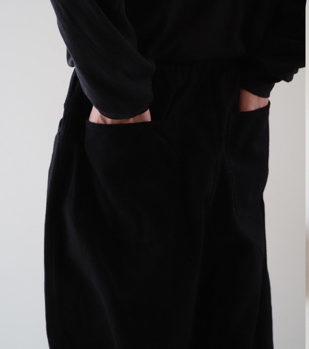 COMOLI Black Drill Tapered Pants , Black