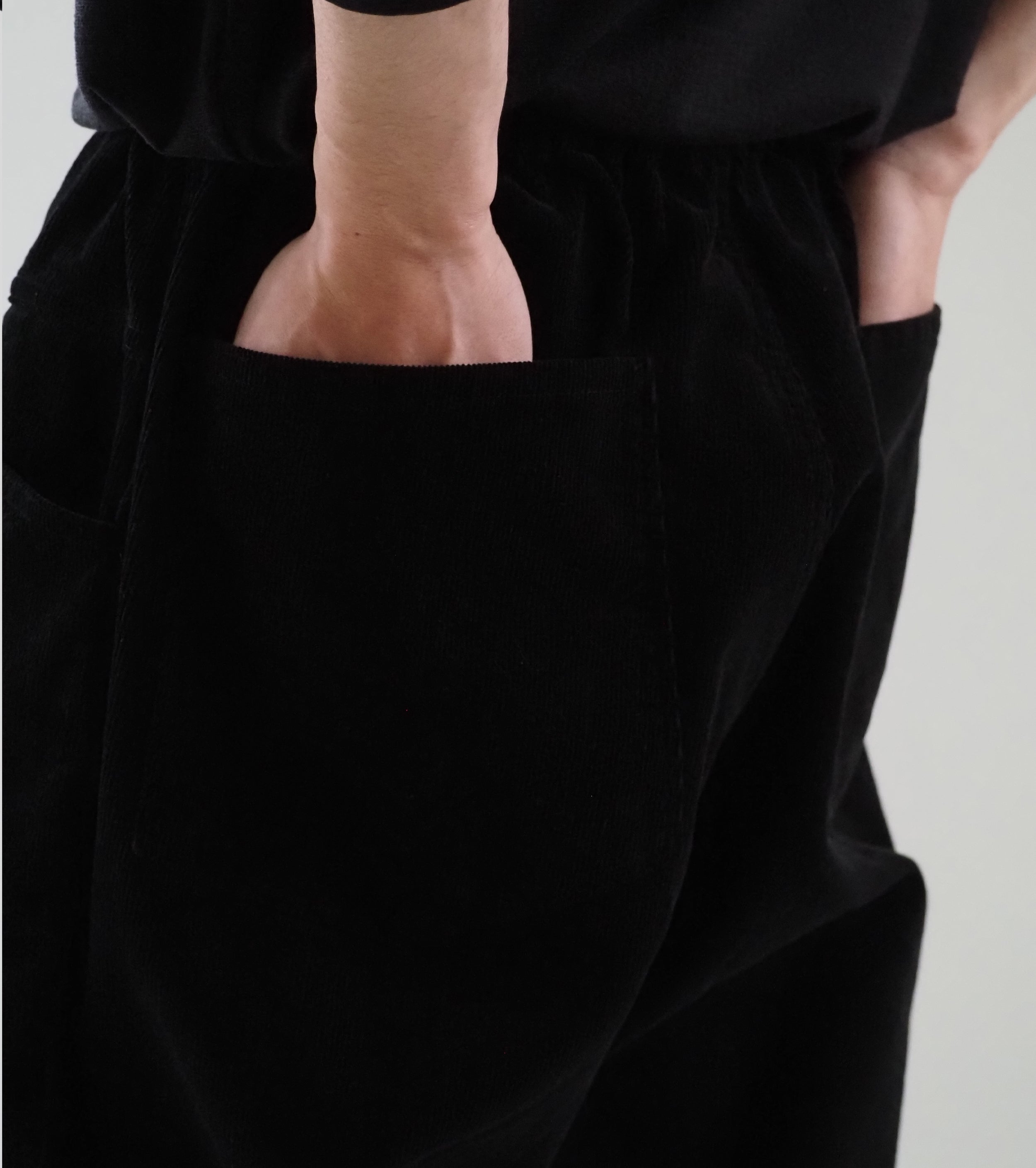 COMOLI コーデュロイ  ドローストリング パンツ , Black