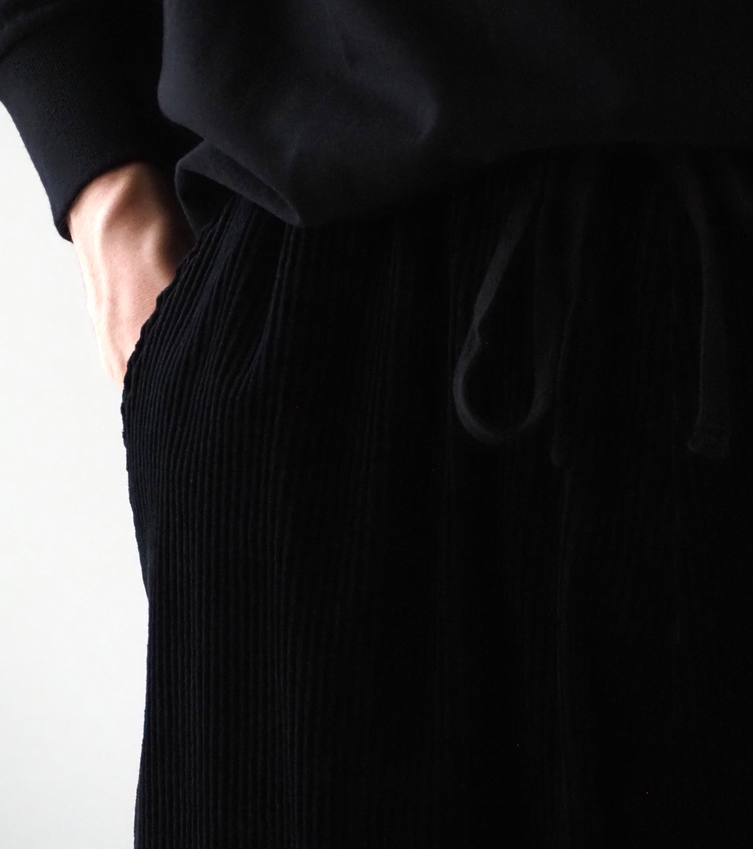 COMOLI Corduroy Drawstring  Pants , Black