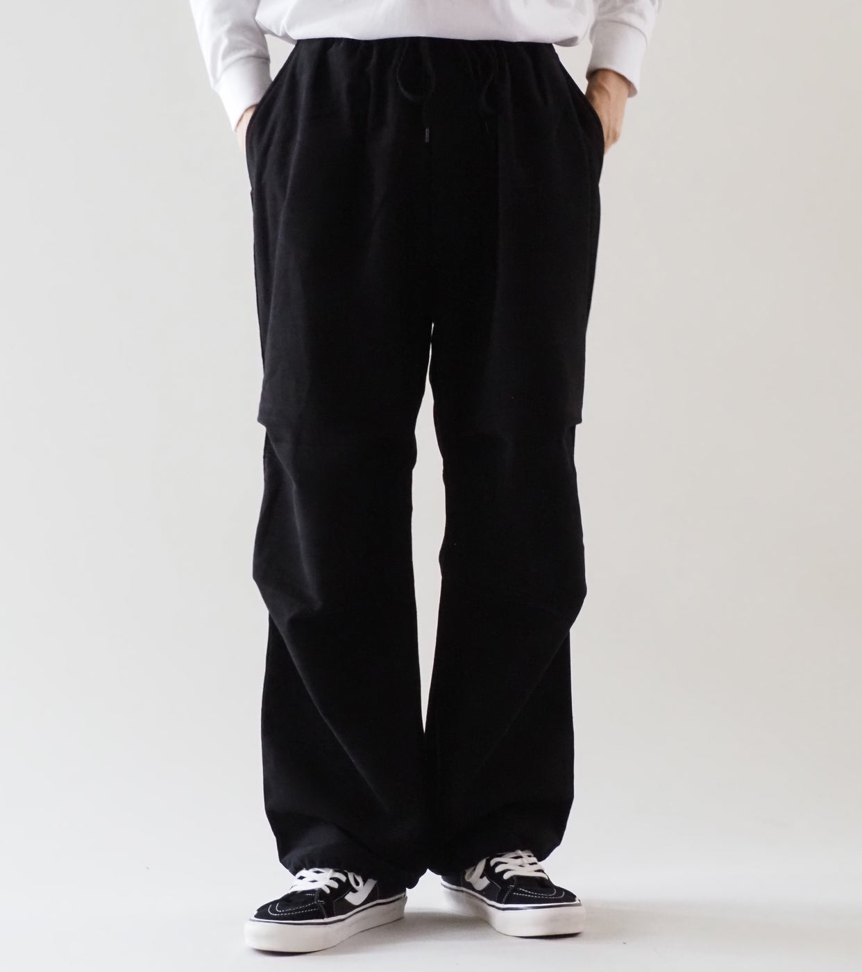 COMOLI  Moleskin Knee Tuck Pants, Black