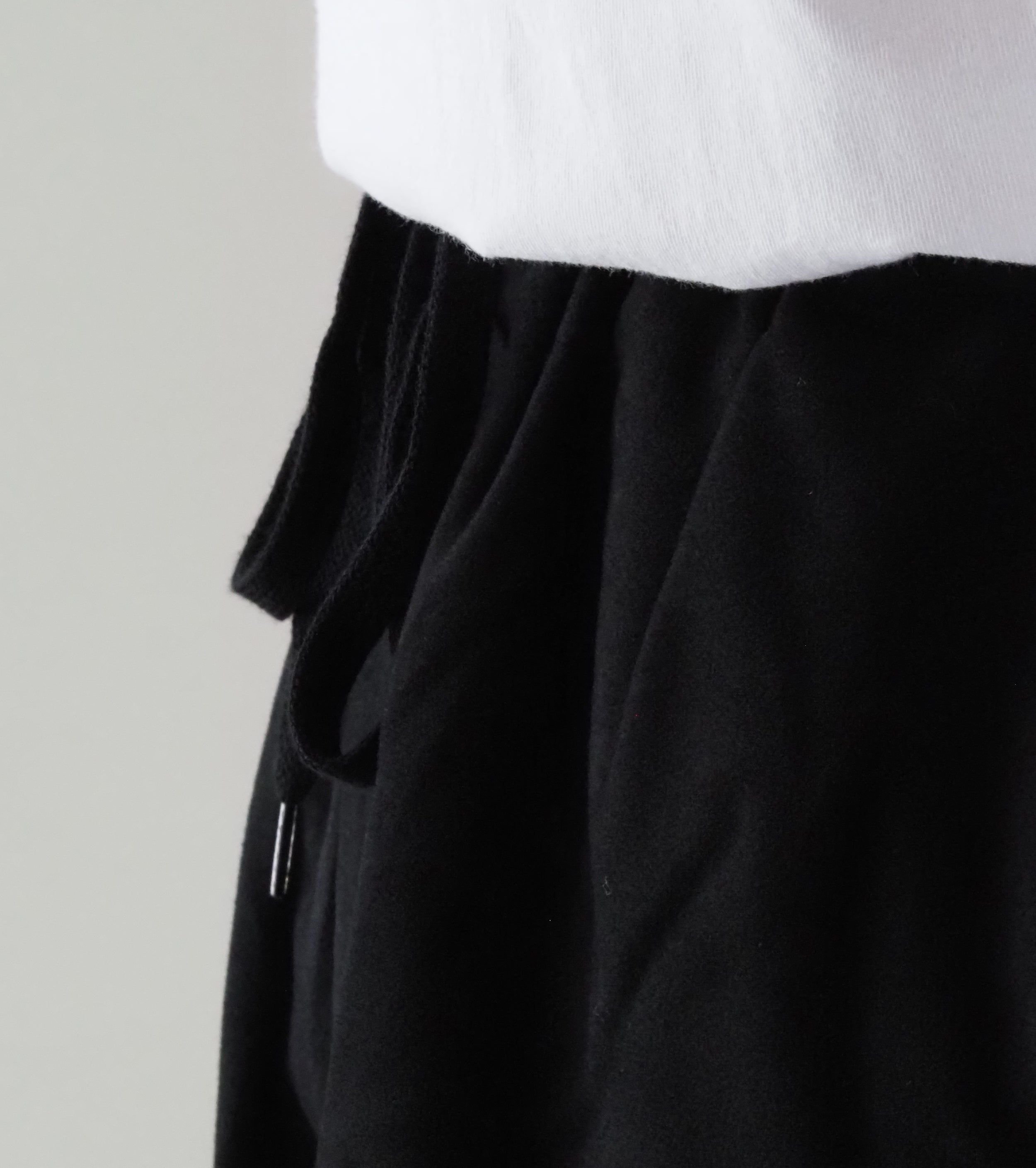 COMOLI  Moleskin Knee Tuck Pants, Black