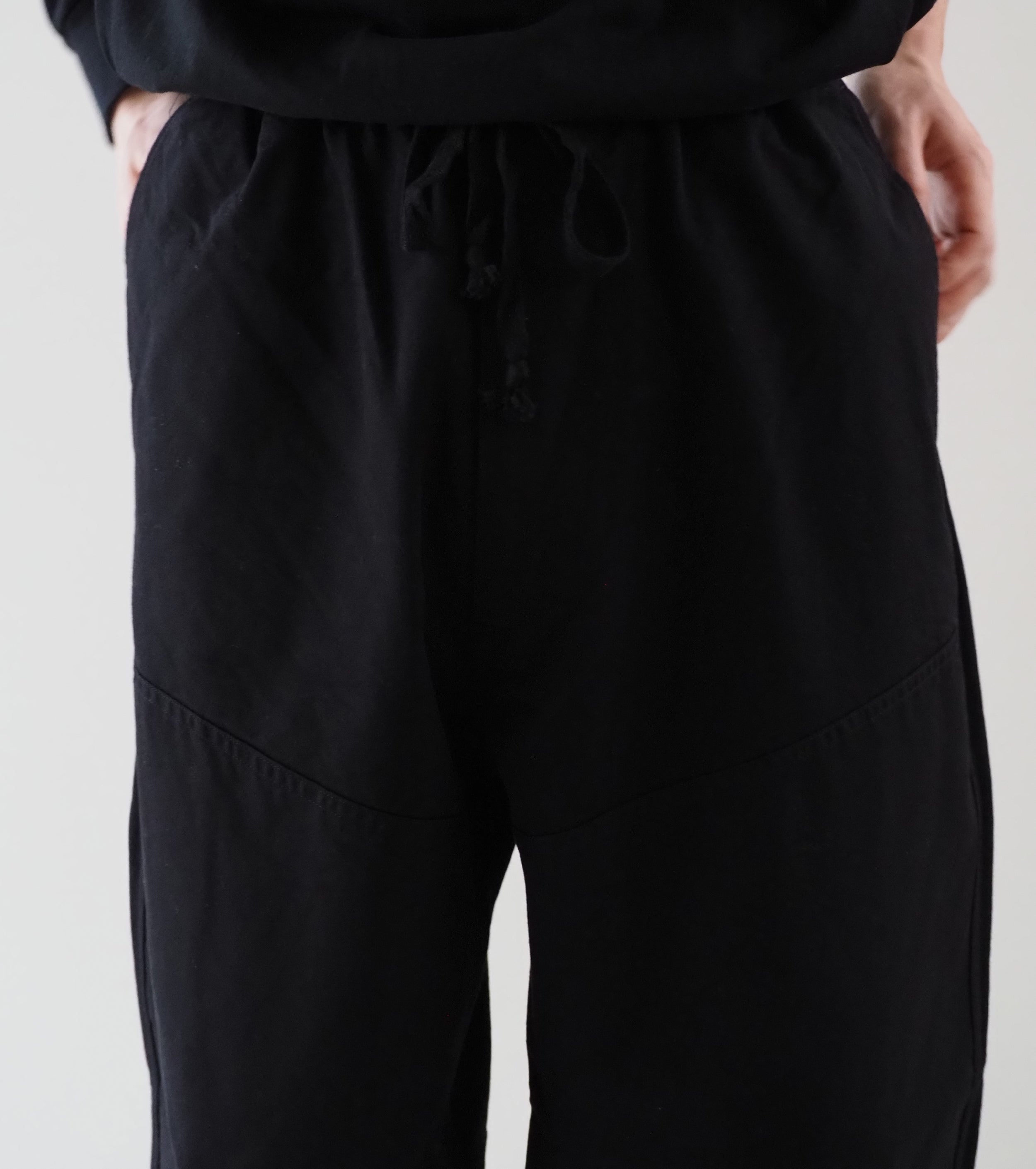 COMOLI ポストワーク ツイル ハンティング パンツ , Black