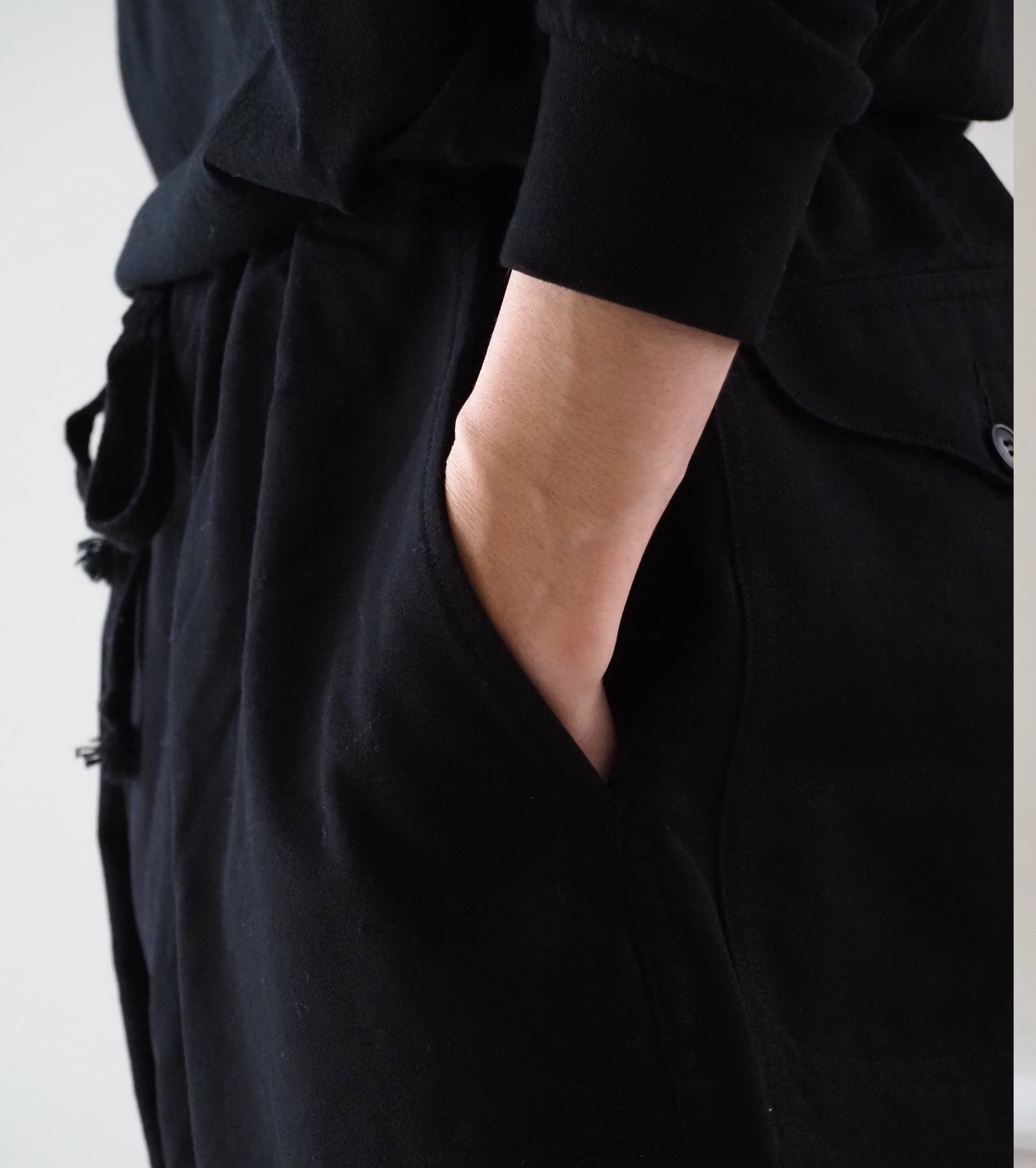 COMOLI ポストワーク ツイル ハンティング パンツ , Black