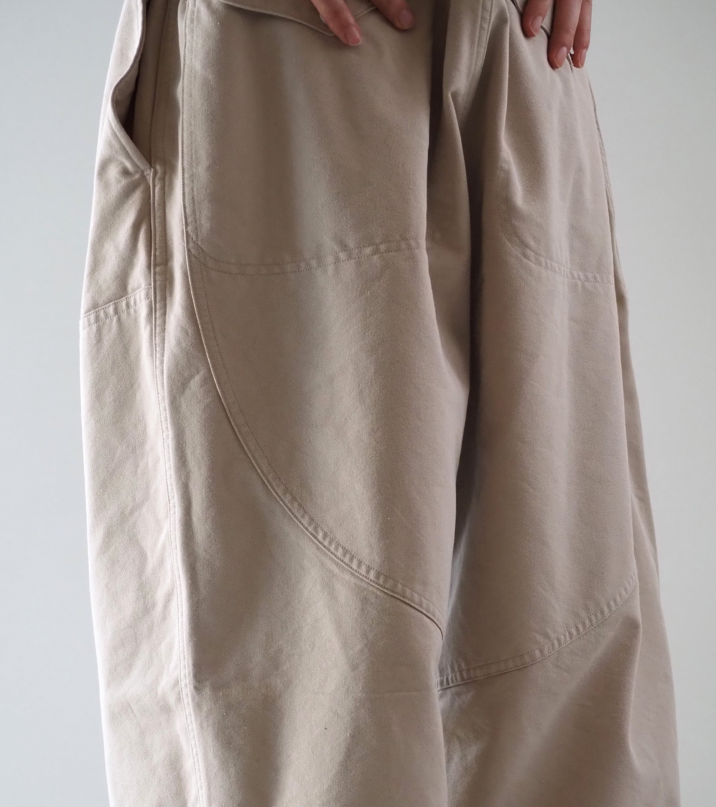 COMOLI ポストワーク ツイル ハンティング パンツ , Ivory