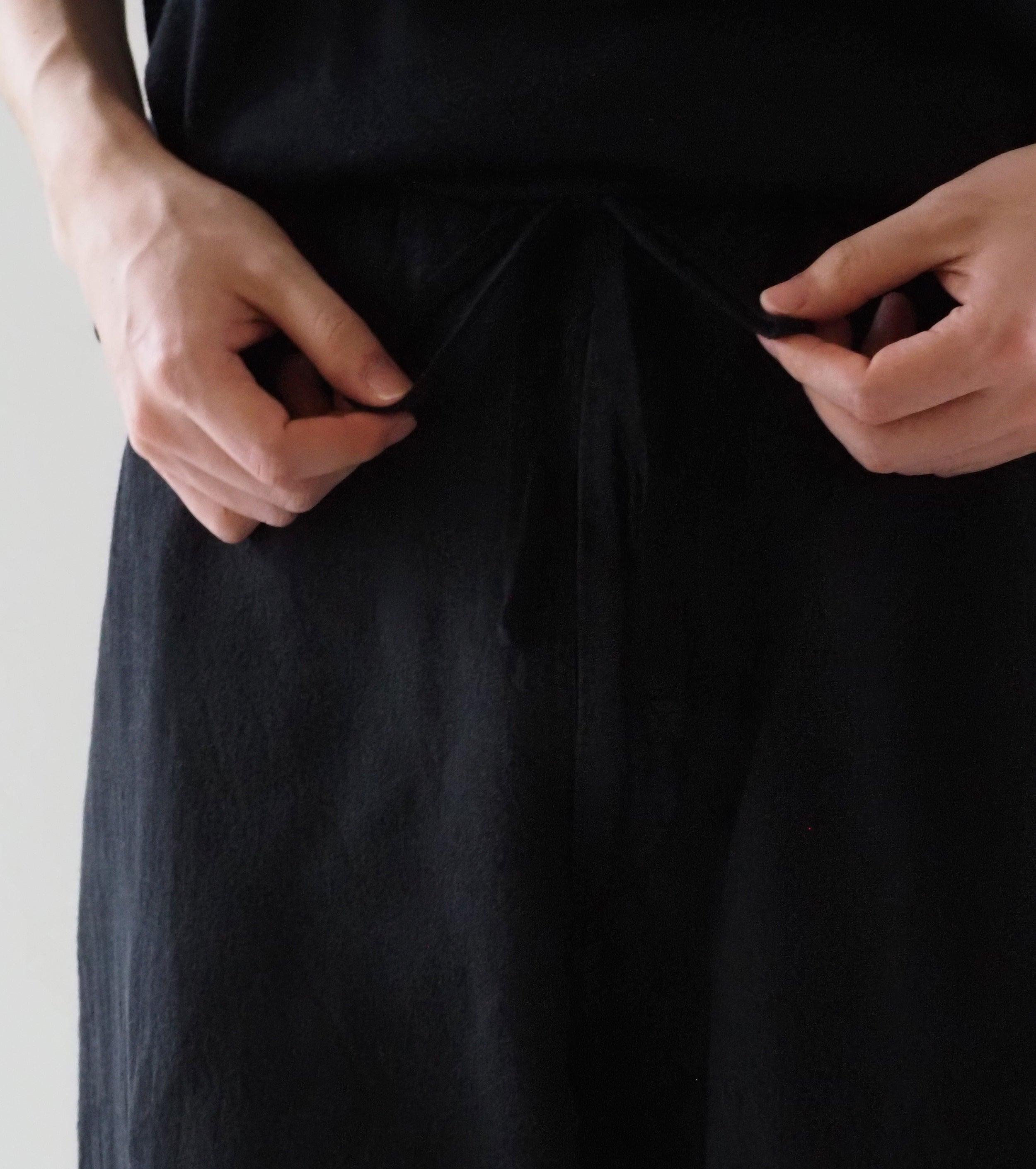 COMOLI シルク コットン ドローストリング パンツ , Fade Black