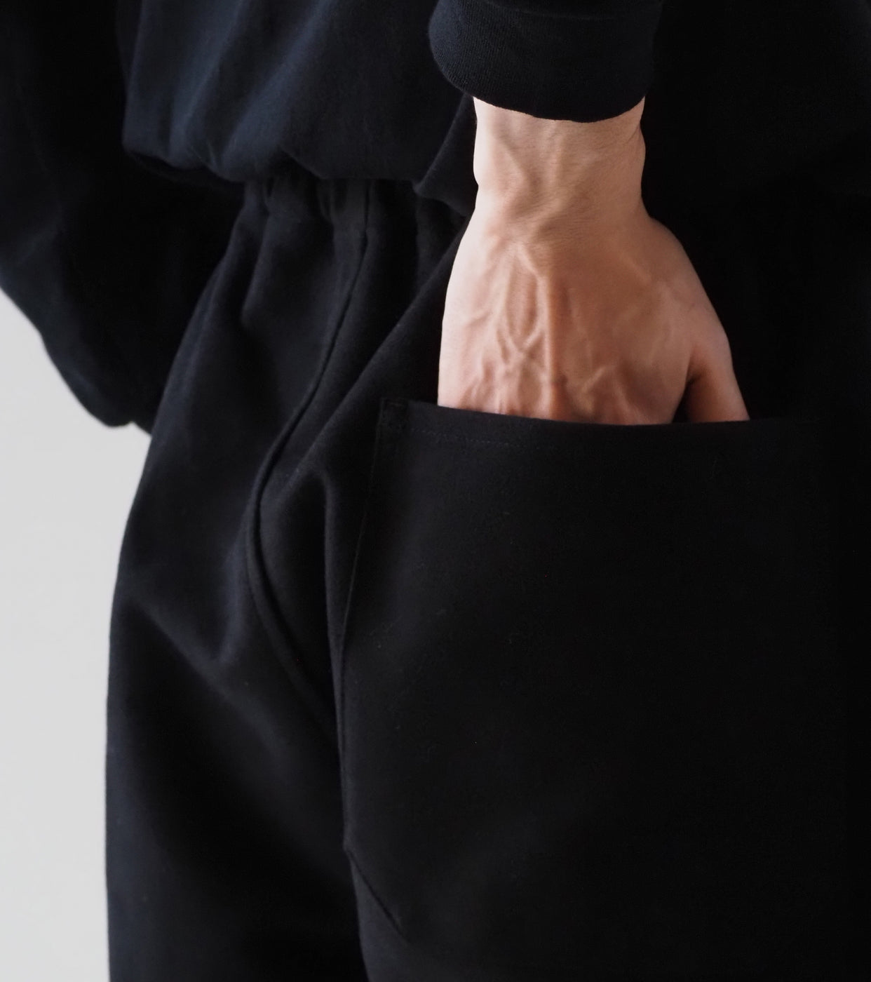 COMOLI モールスキン ドローストリング  パンツ , Black