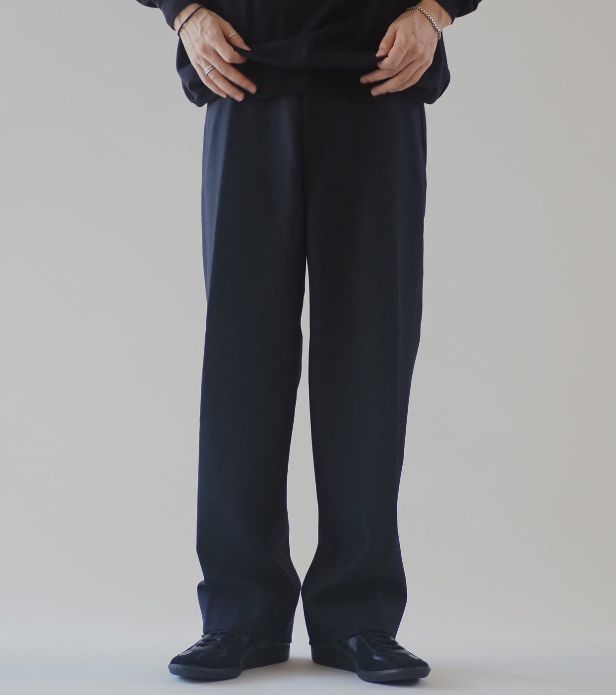 COMOLI Wool Surge Pants, Navy