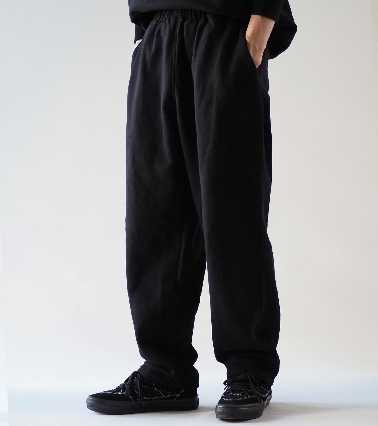 COMOLI コットン 裏毛 パンツ, Black