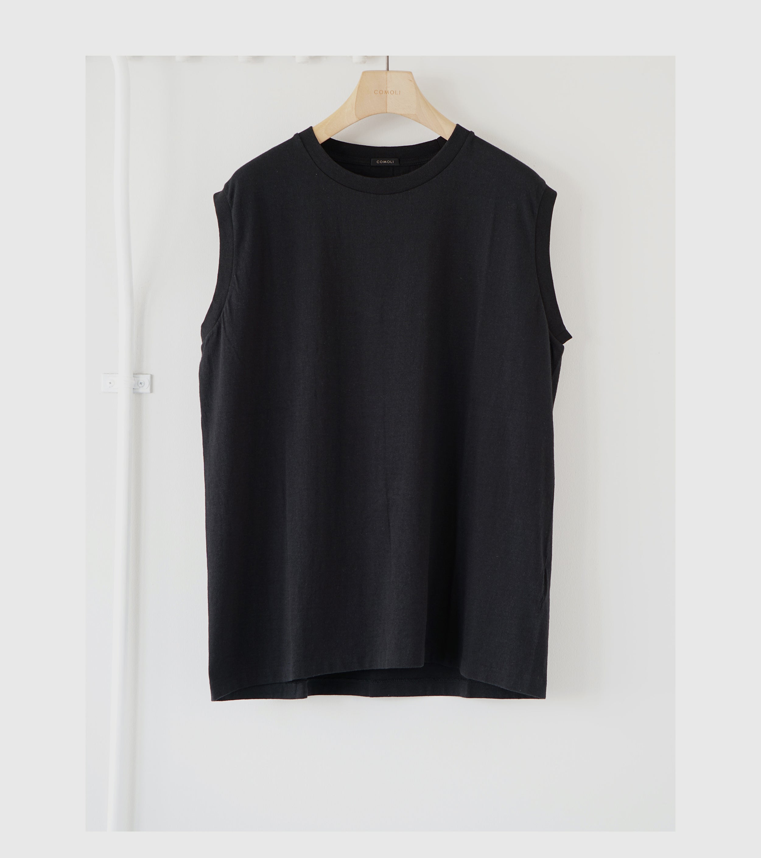 COMOLI Cotton Jersey Sleeveless, Fade Black