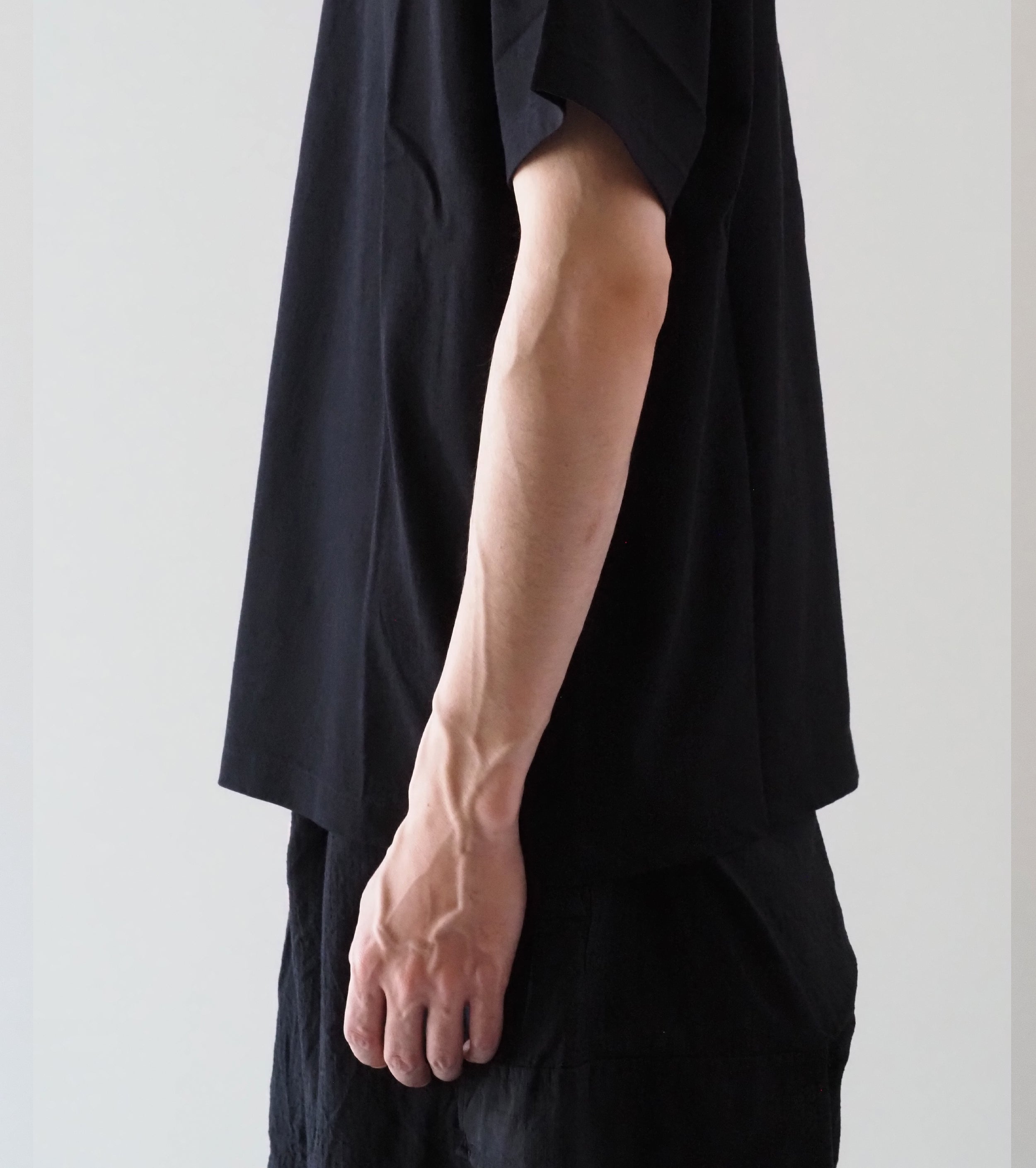 COMOLI コットン ジャージ 半袖 Tシャツ , Black – Navyblue