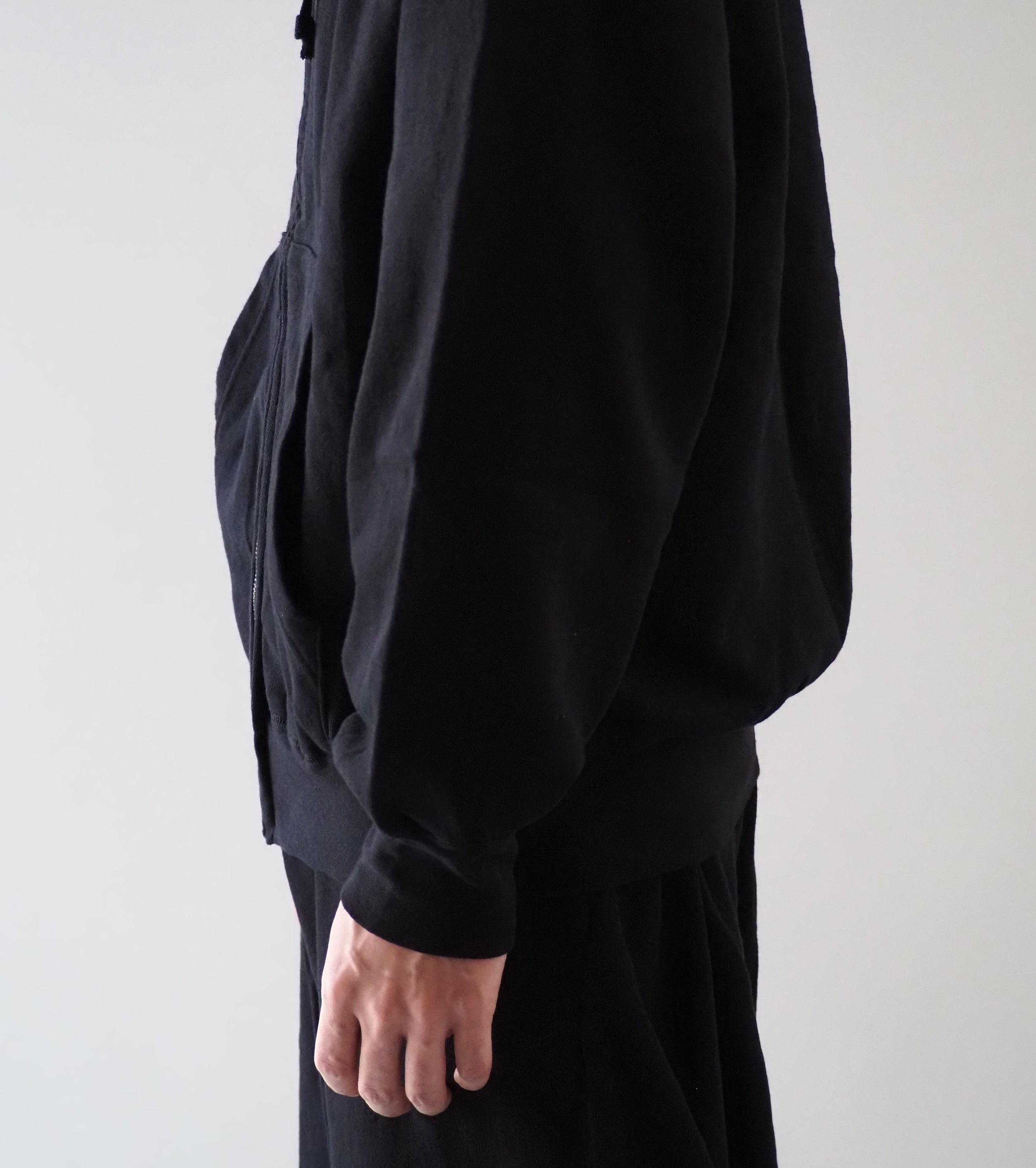 COMOLI LW Cotton Loopback Zip Hoodie, Black