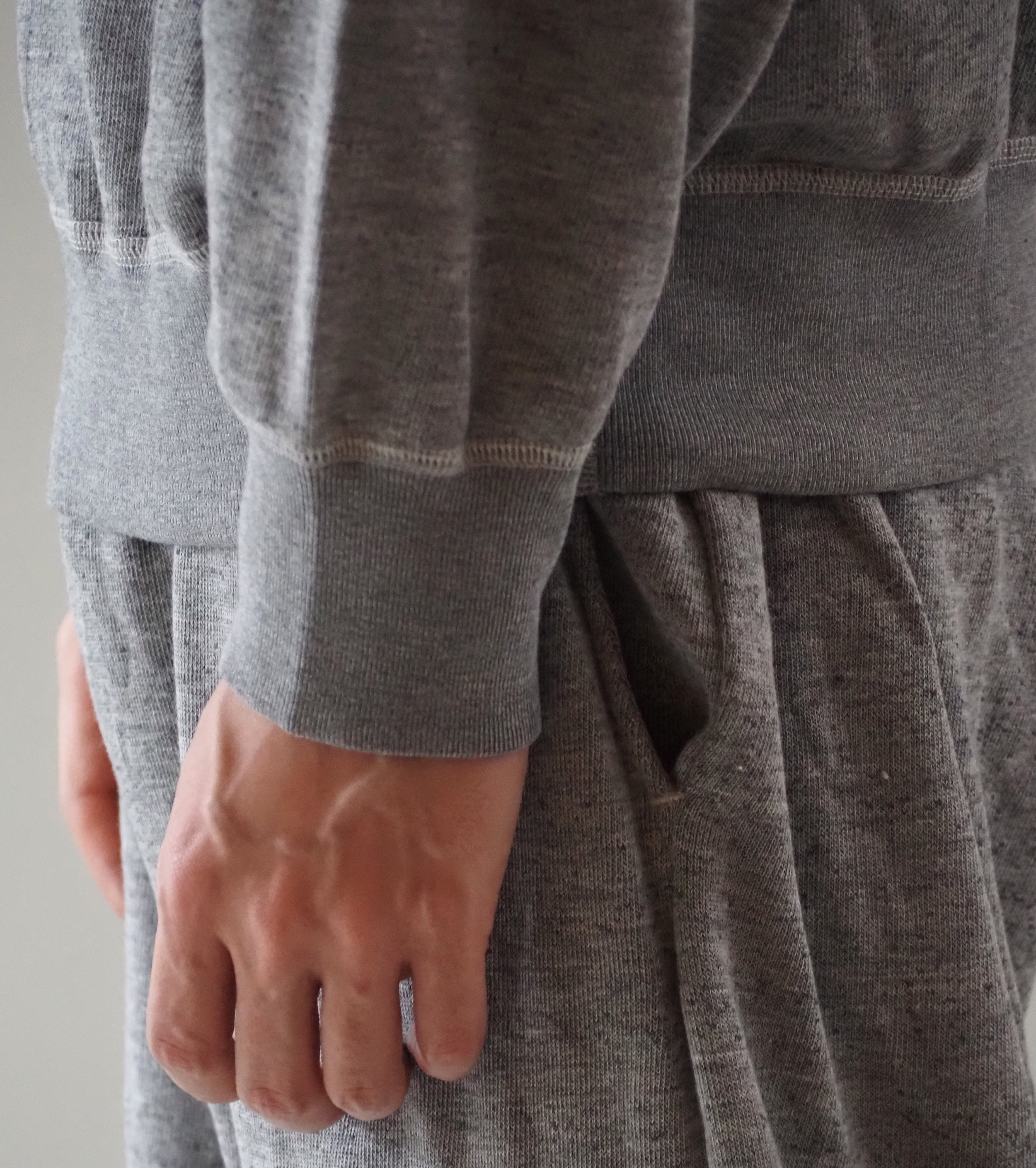 COMOLI グレー裏毛 クルーネック, Gray