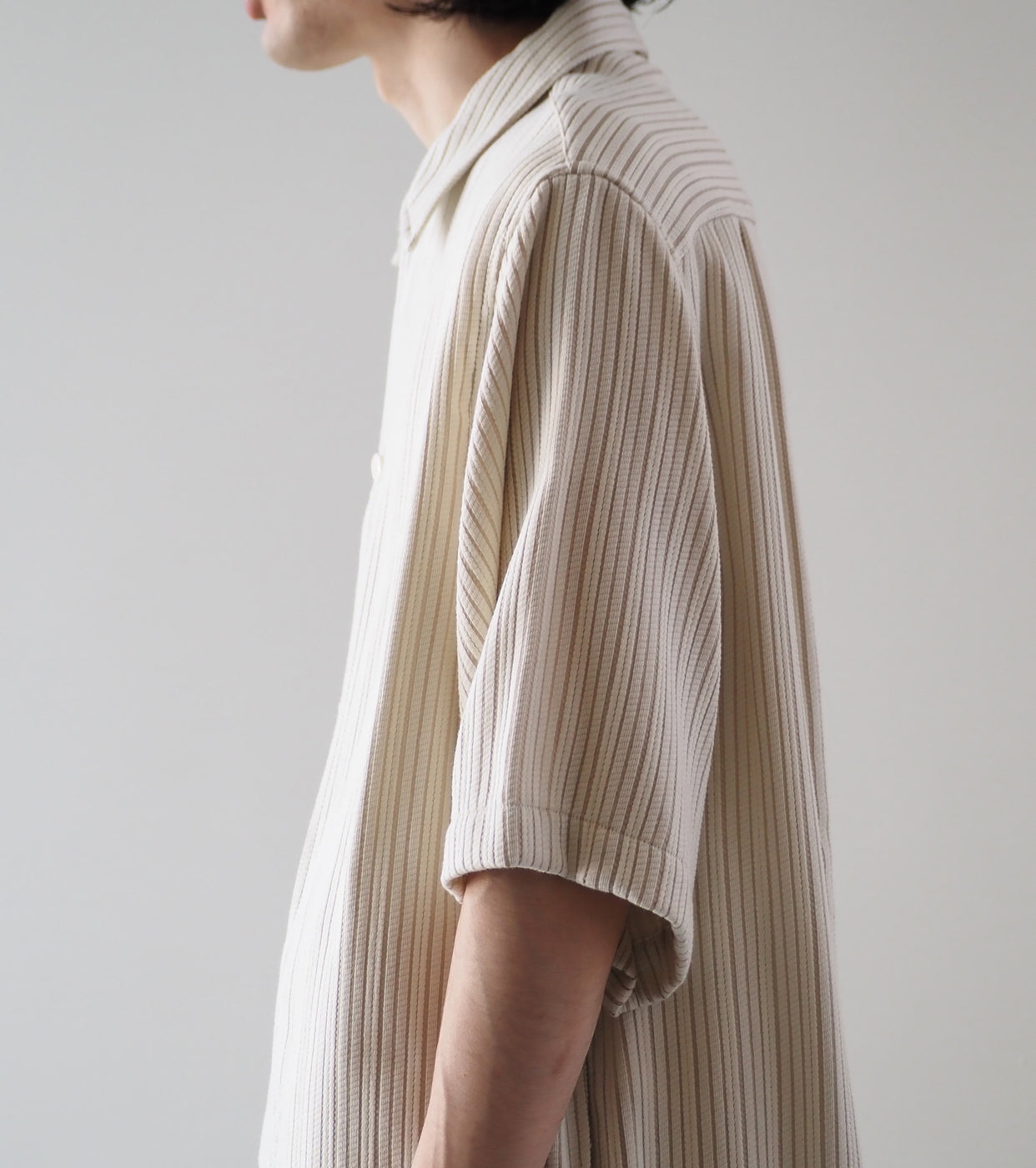 Nonnotte Draping Half Sleeve Shirt Type D Random Stripe Cord Jacquard, Turtledove