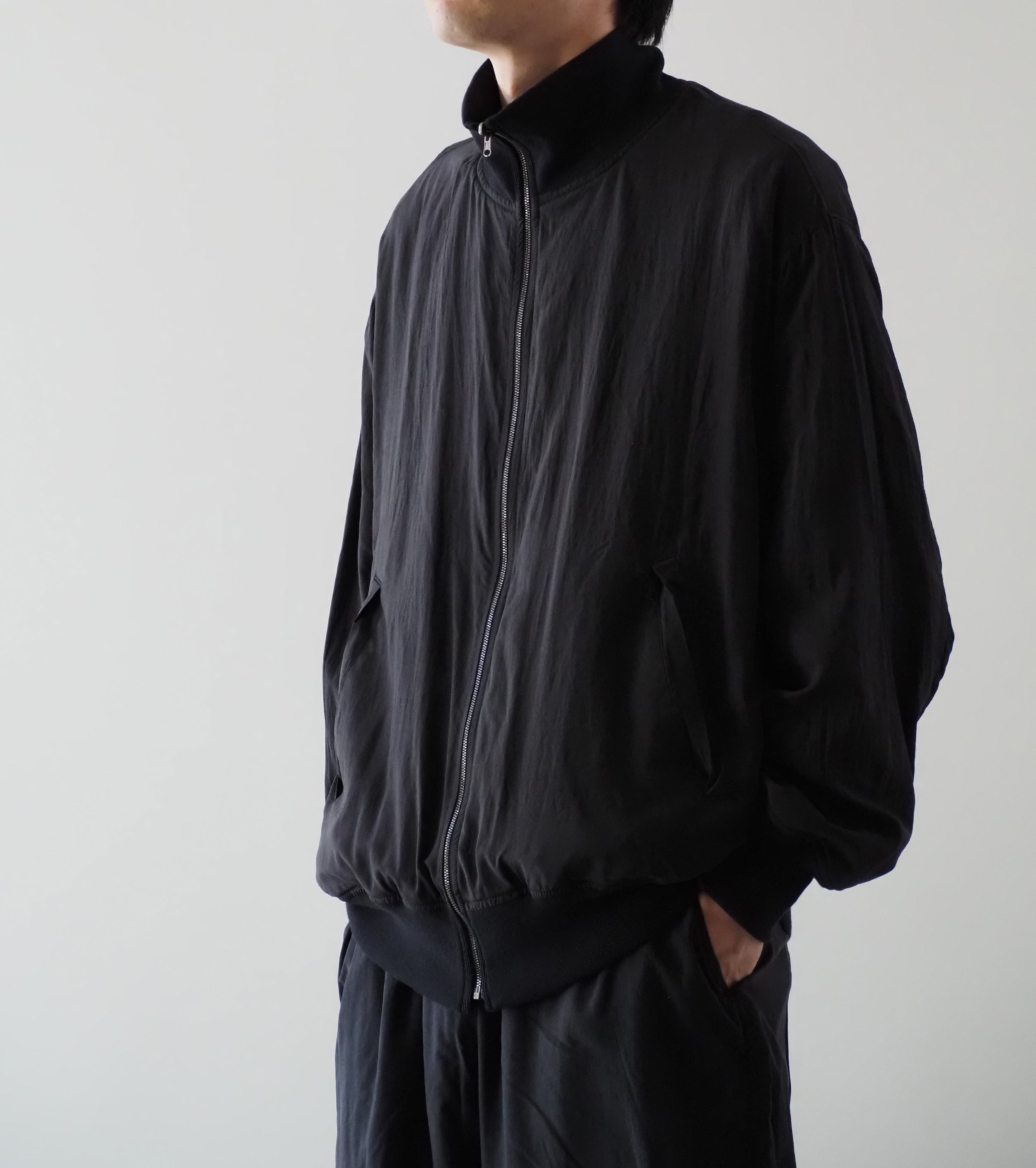 COMOLI リバーシブル トラック ジャケット , Black