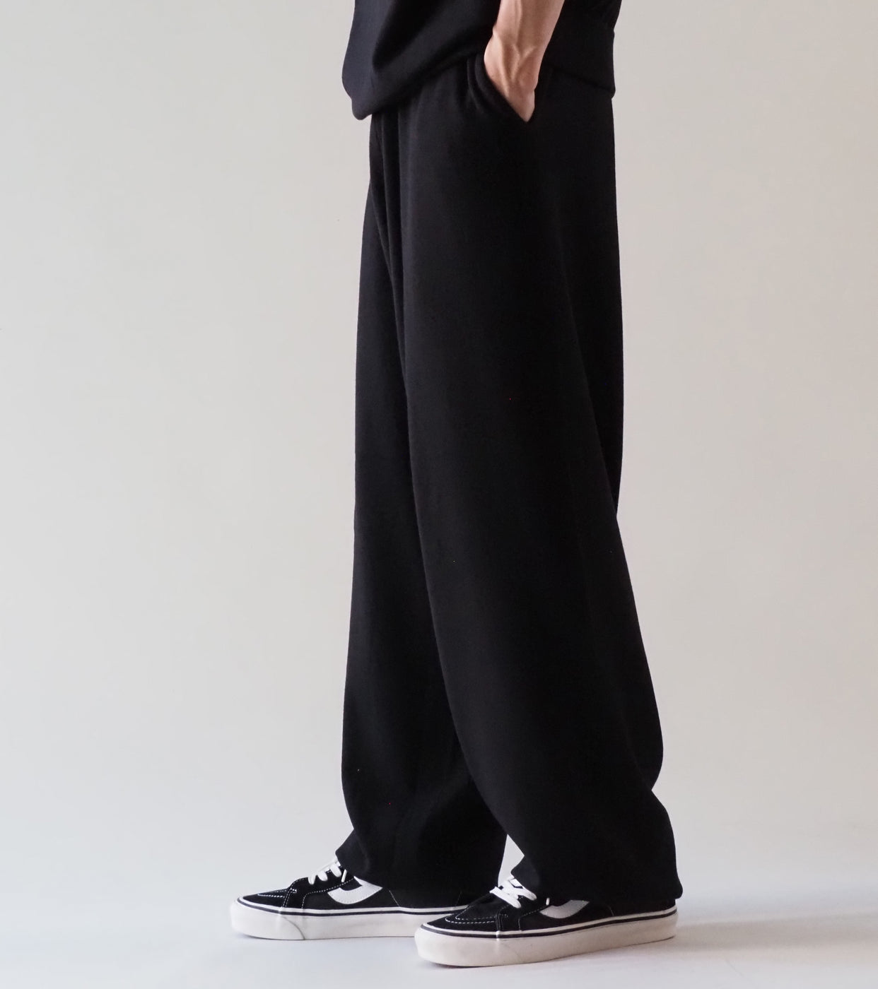 COMOLI Wool Knit  Pants , Black