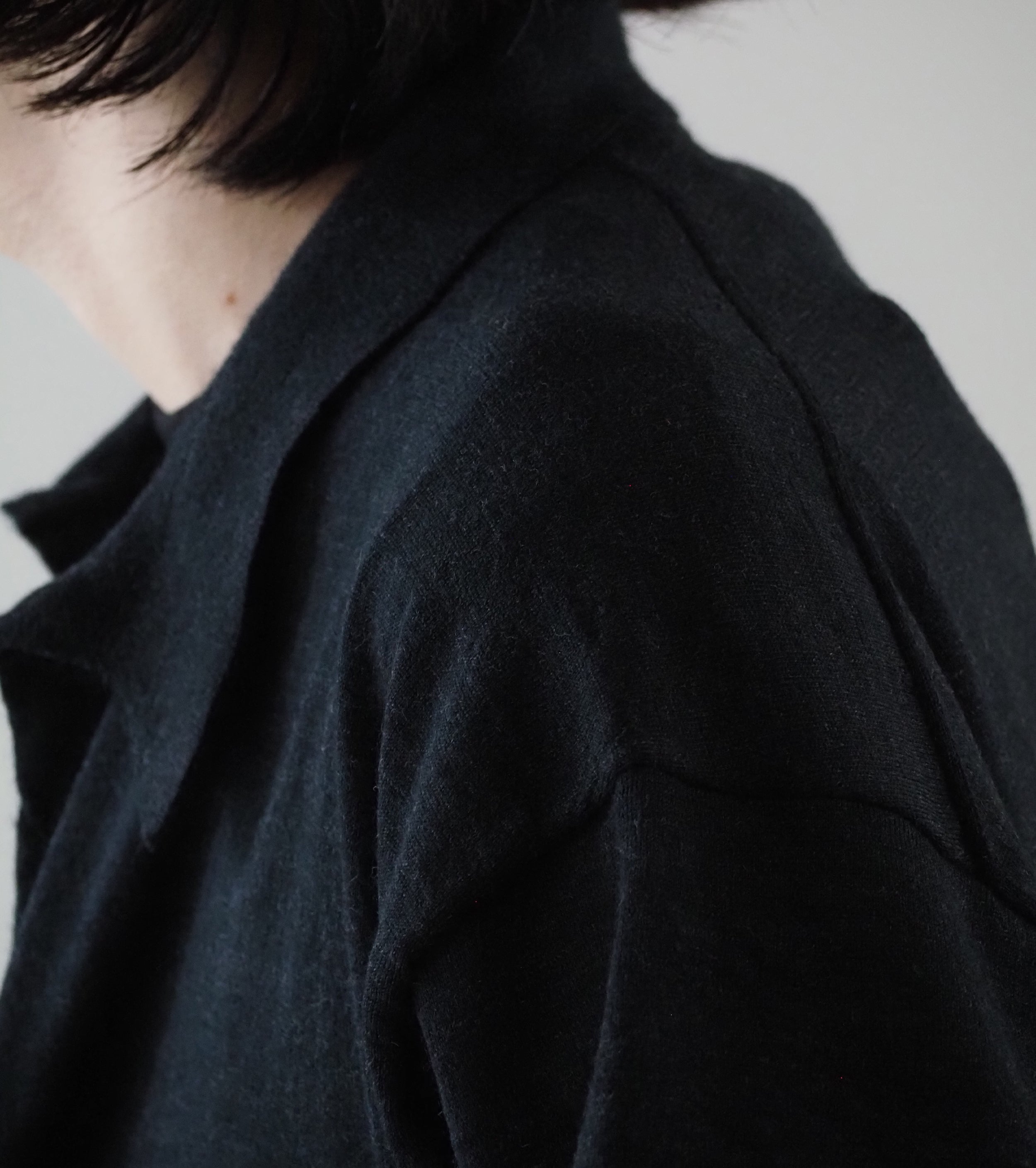 COMOLI Wool Collar Cardigan , Charcoal
