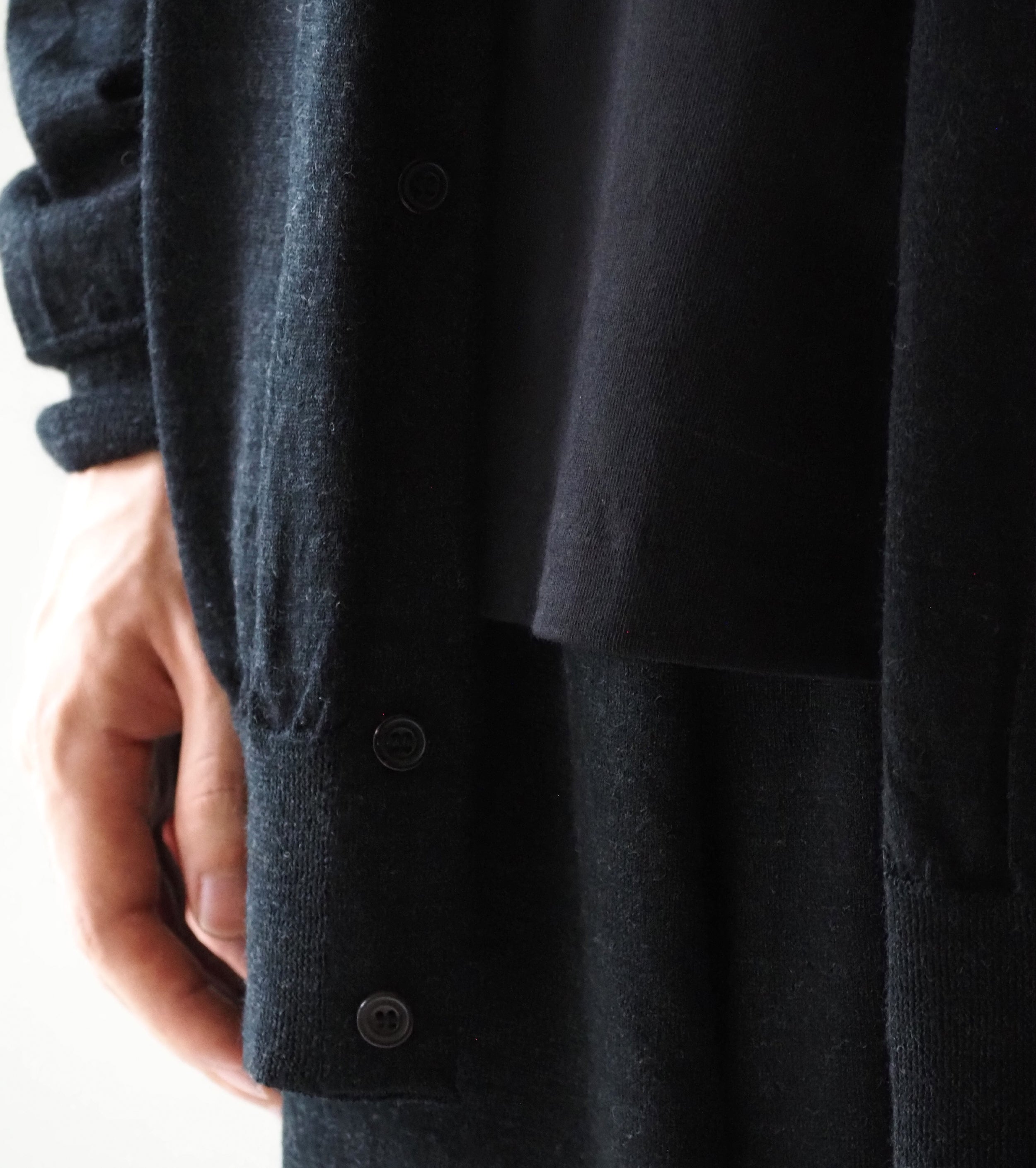 COMOLI Wool Collar Cardigan , Charcoal