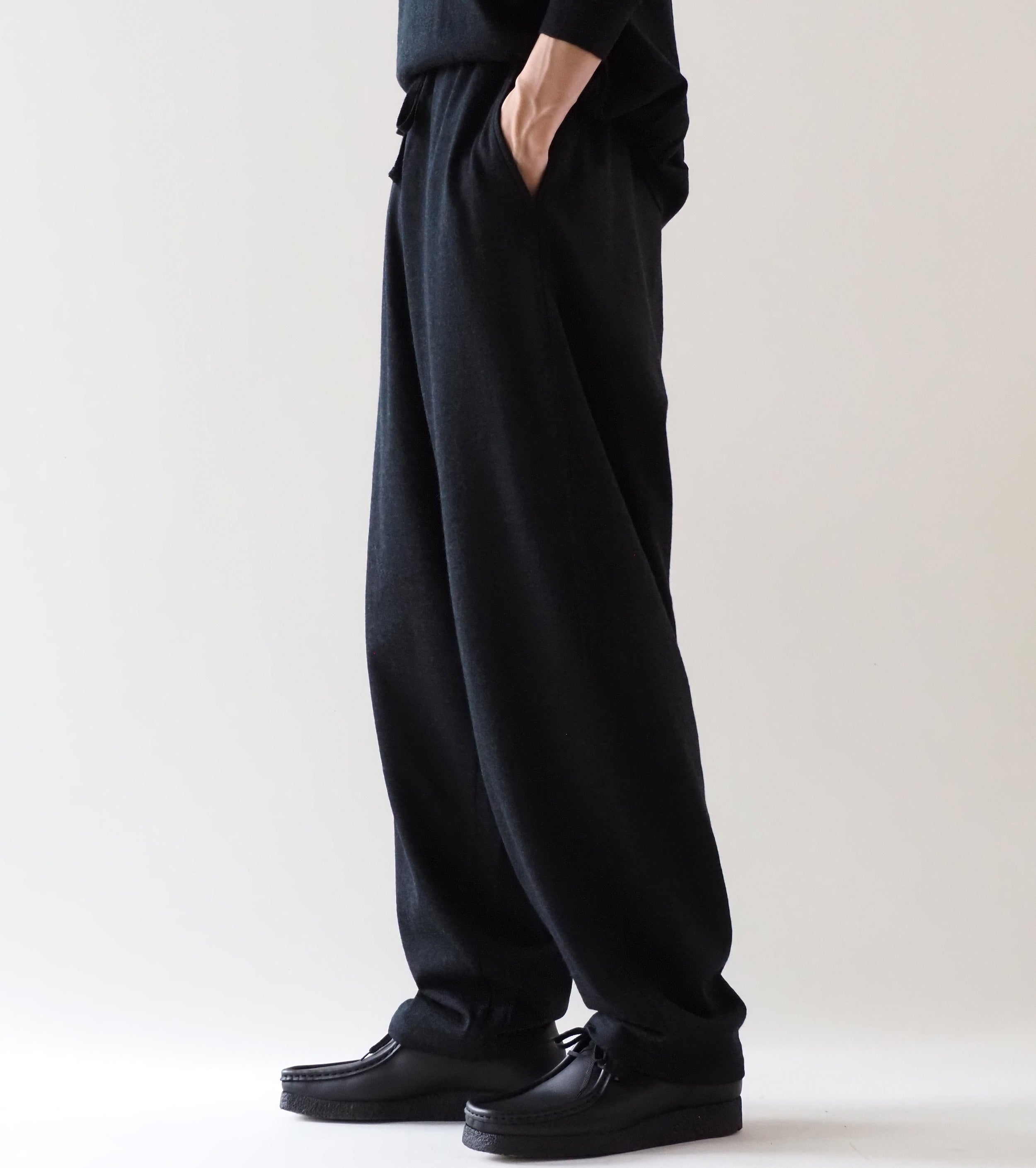COMOLI Wool Knit Tapered Pants , Charcoal