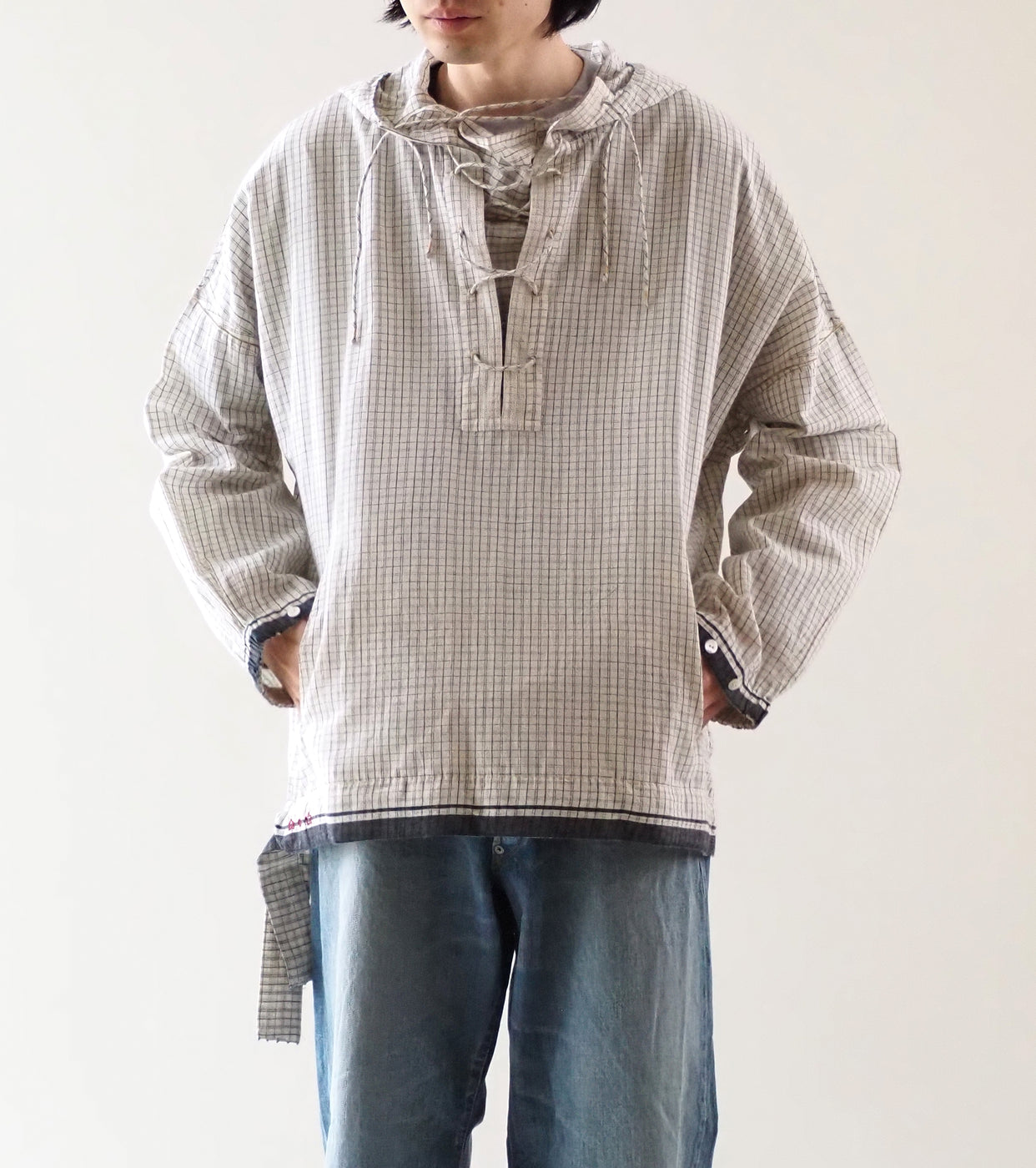 MAATEE & SONS GUPTA PARKA, White Black