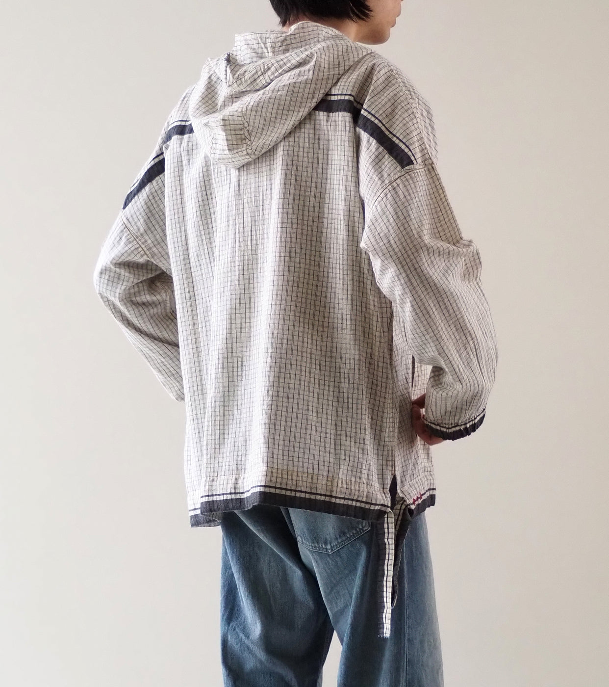 MAATEE & SONS GUPTA PARKA, White Black