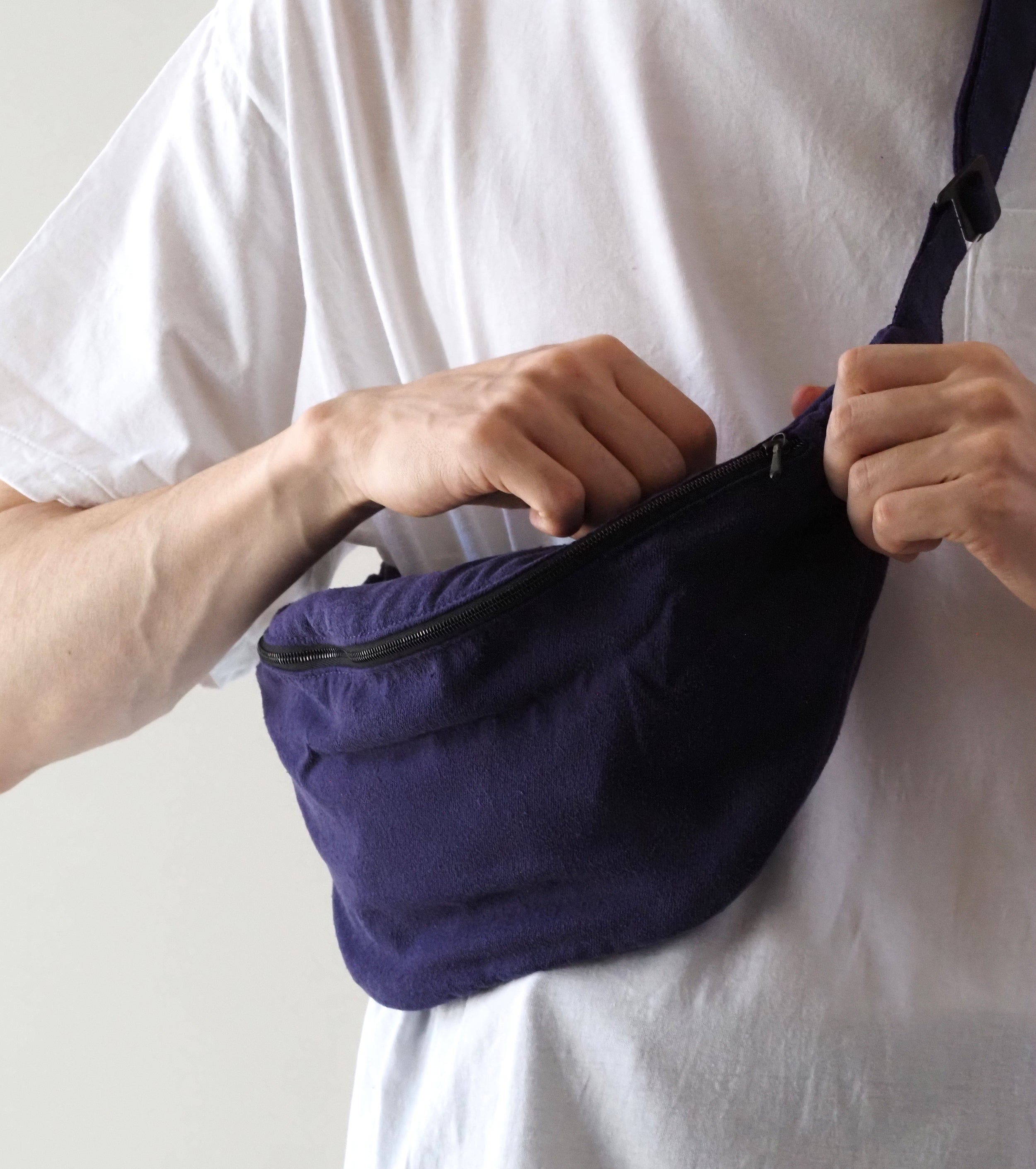 COMOLI Silk Nep WAIST BAG, Purple