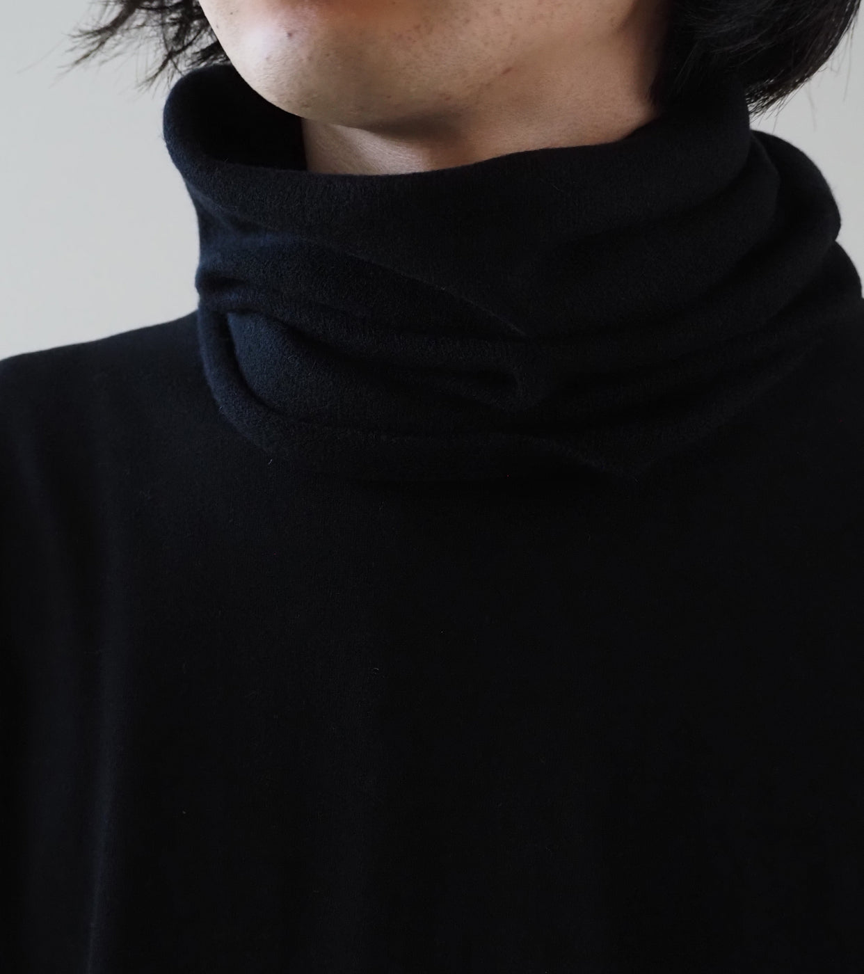 COMOLI カシミヤ ネック ウォーマー, Black