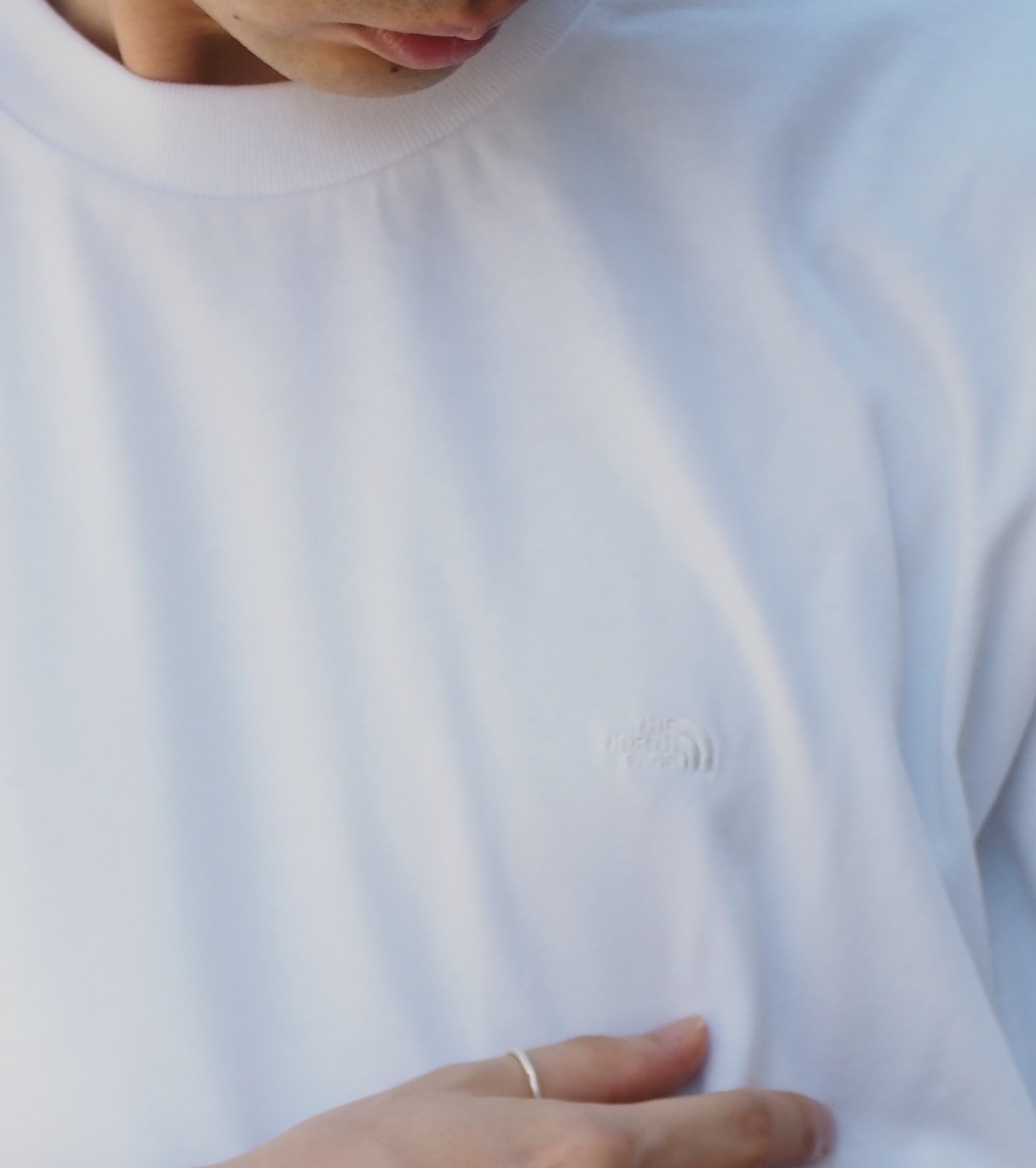 フィールド ティー, White
