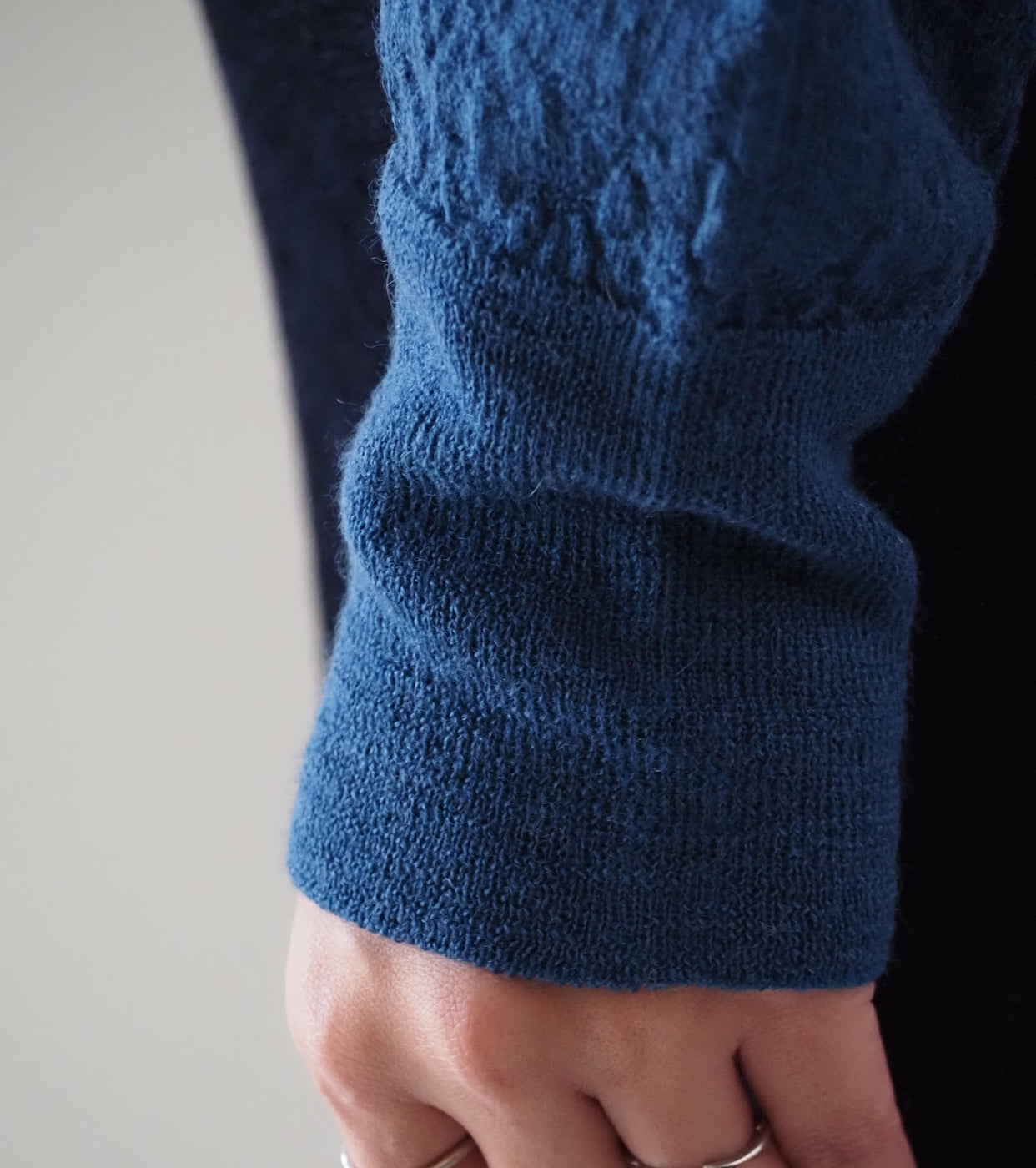 Unfil royal baby alpaca crew neck p/o, Blue