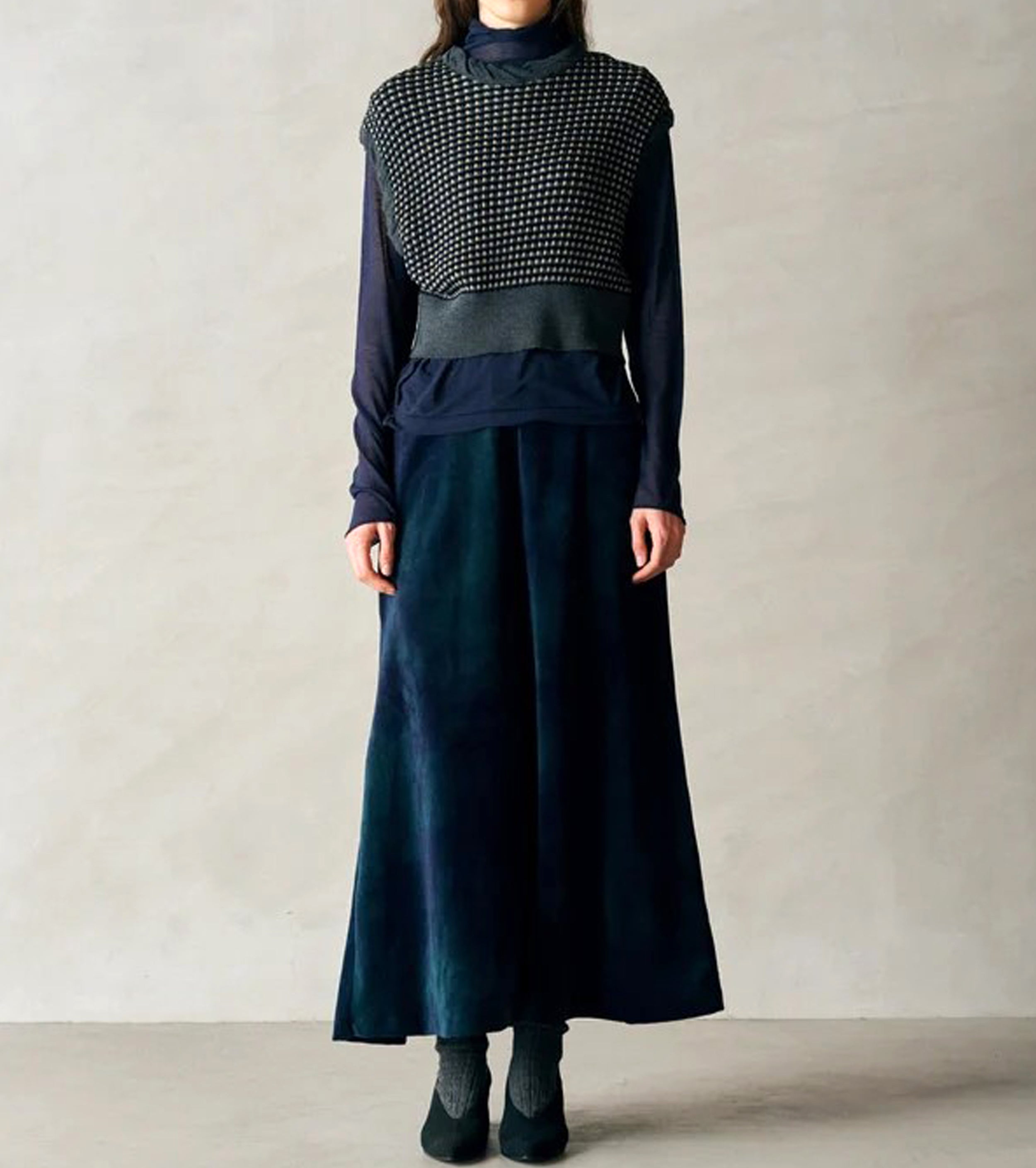 Unfil ハイツイスト ウール ジャカード パターン ニット ベスト , Charcoal Gray × Sage Green