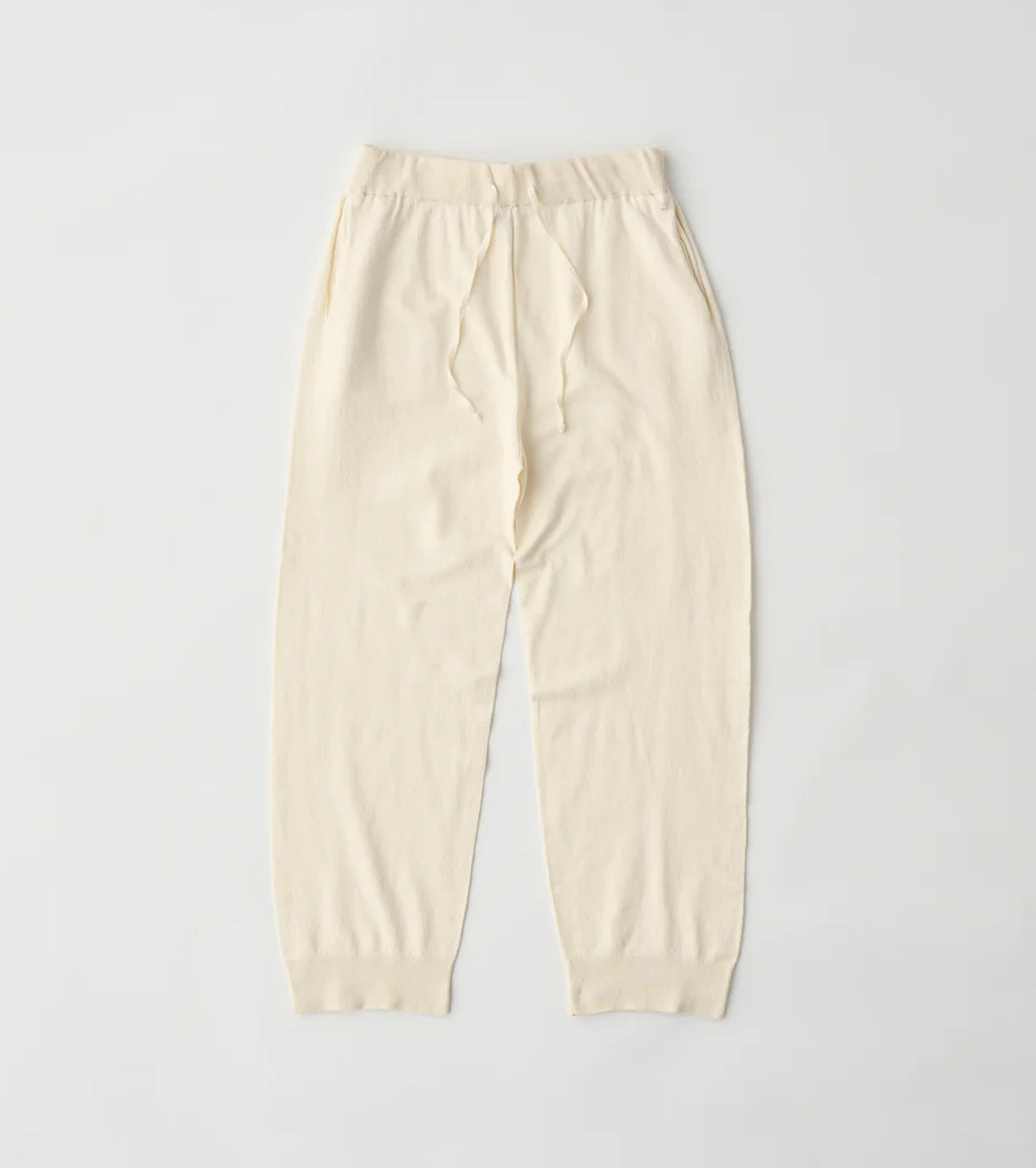 Unfil ストレッチ オーガニック コットン リラックス フィット ニットパンツ , Off White