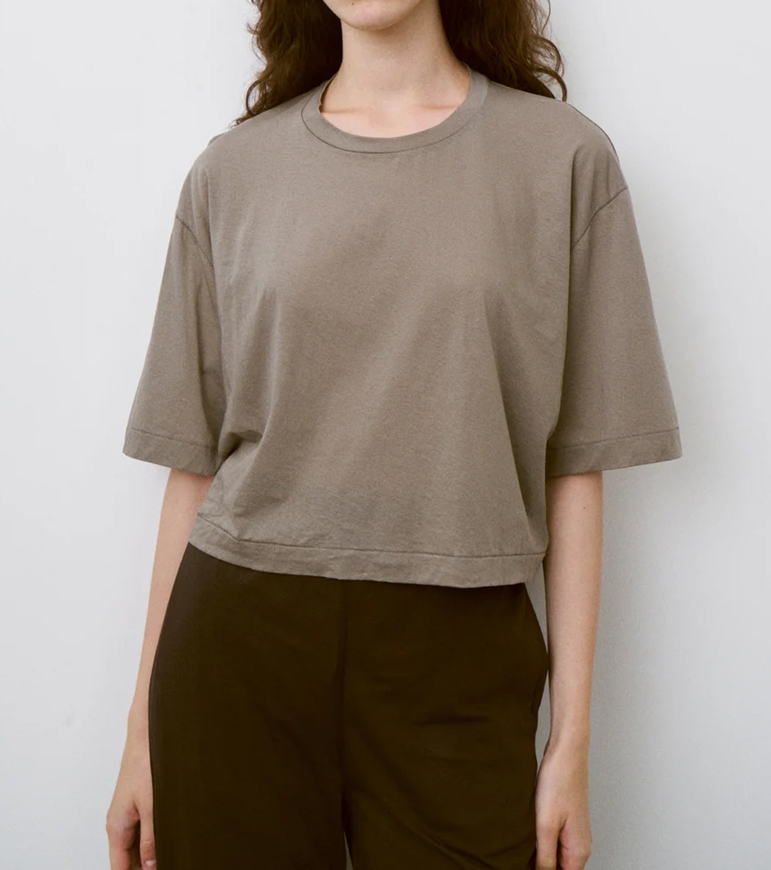 Unfil TWISTED COTTON SHEER JERSEY CROPPED TEE, Ash Gray