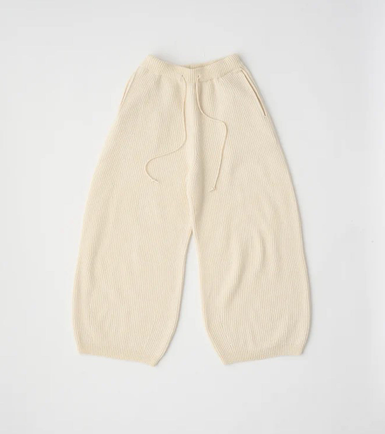 Unfil WOOLEN COTTON & EX.FINE LAMBS WOOL RIBBED-KNIT WIDE PANTS, Off White