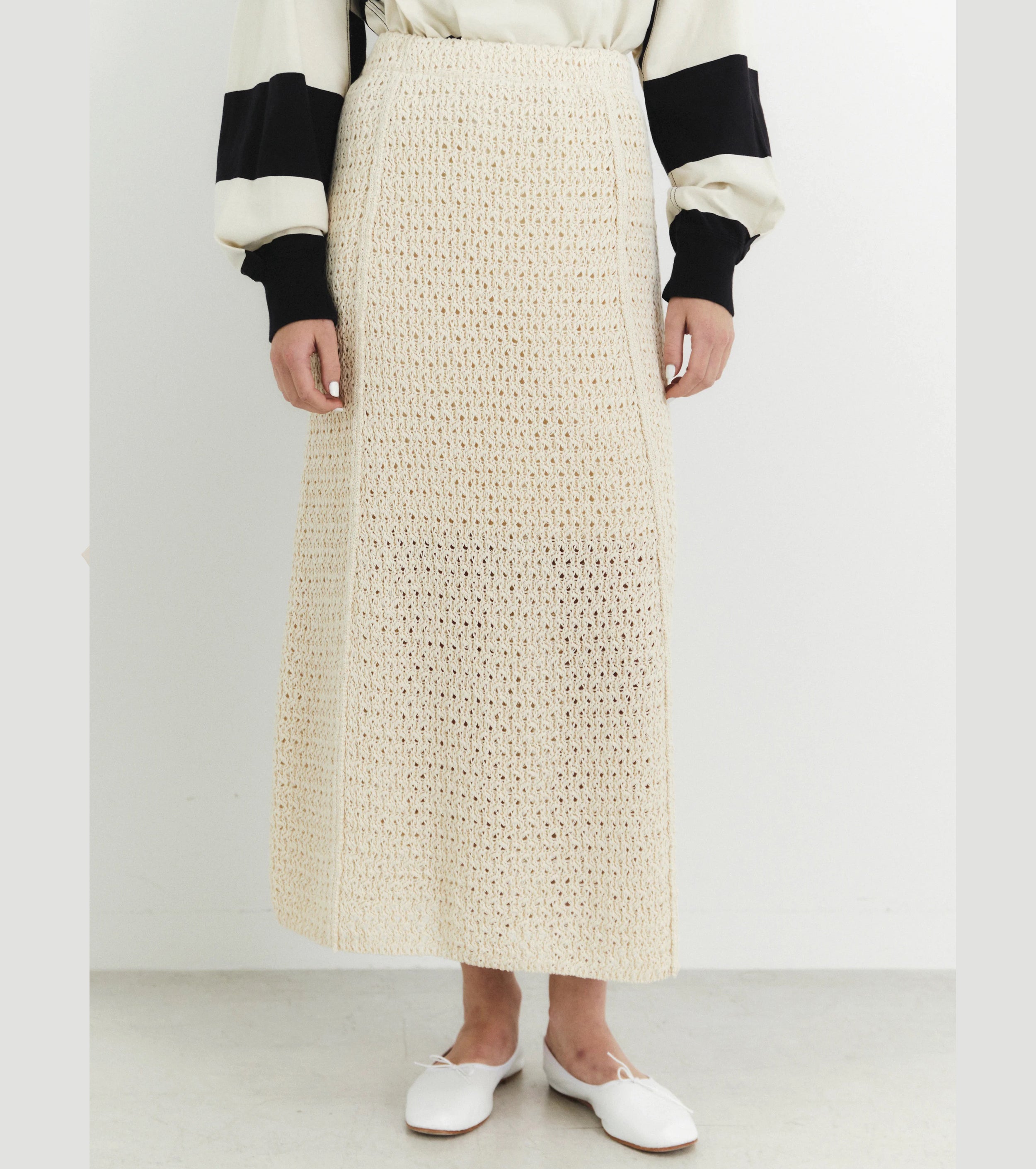 Unfil double honeycomb mesh knit skirt, Ecru
