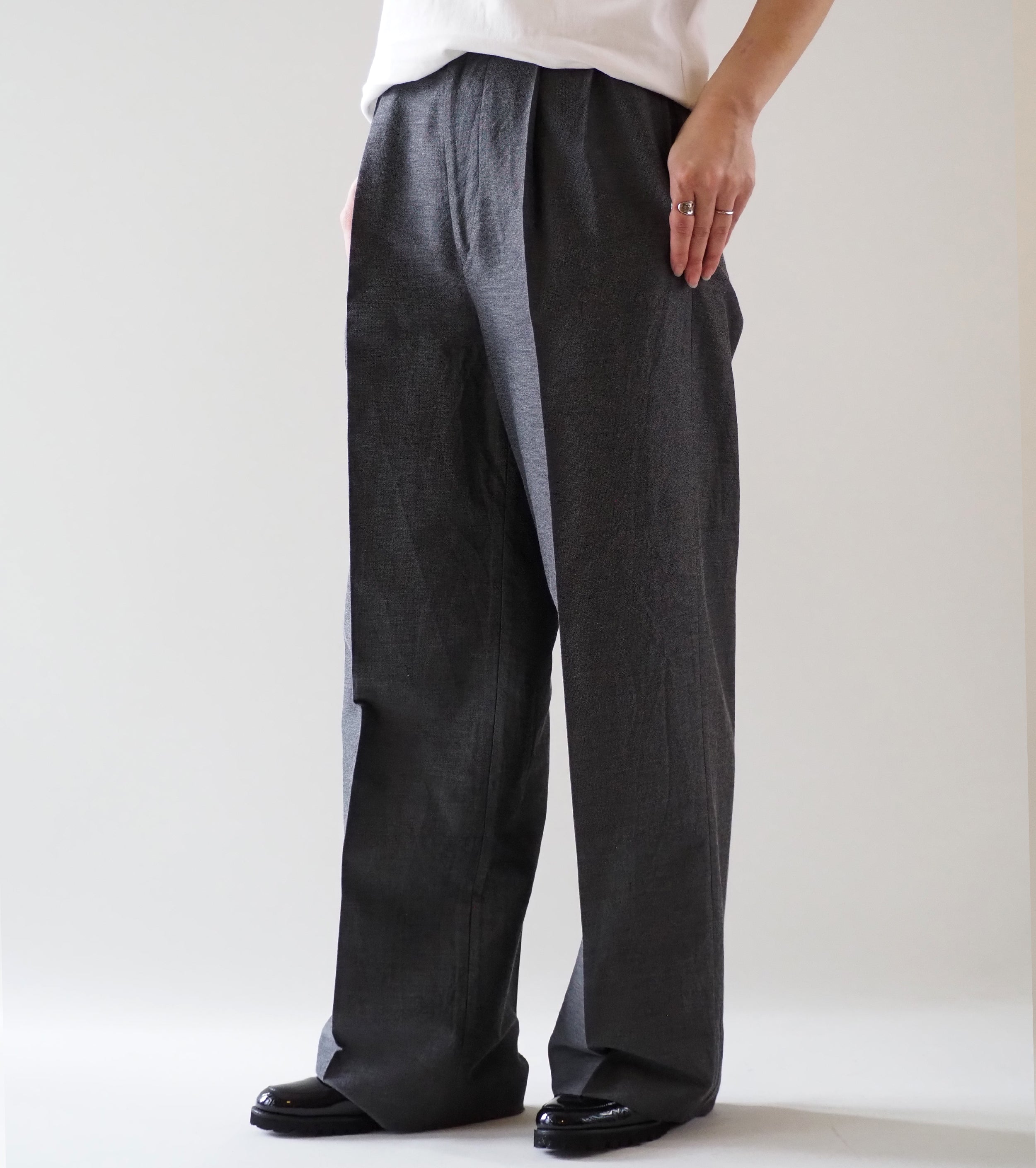 blurhms シルク ウール コットン ツータック スラックス, Heather Grey