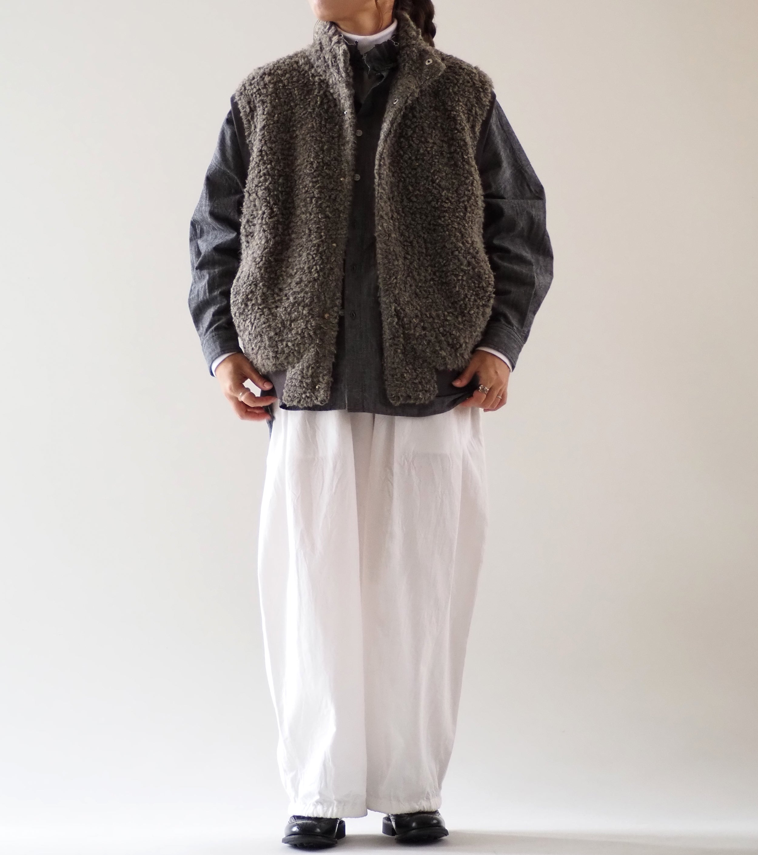Yarmo ボア スリーブレス ジャケット ,  Grey