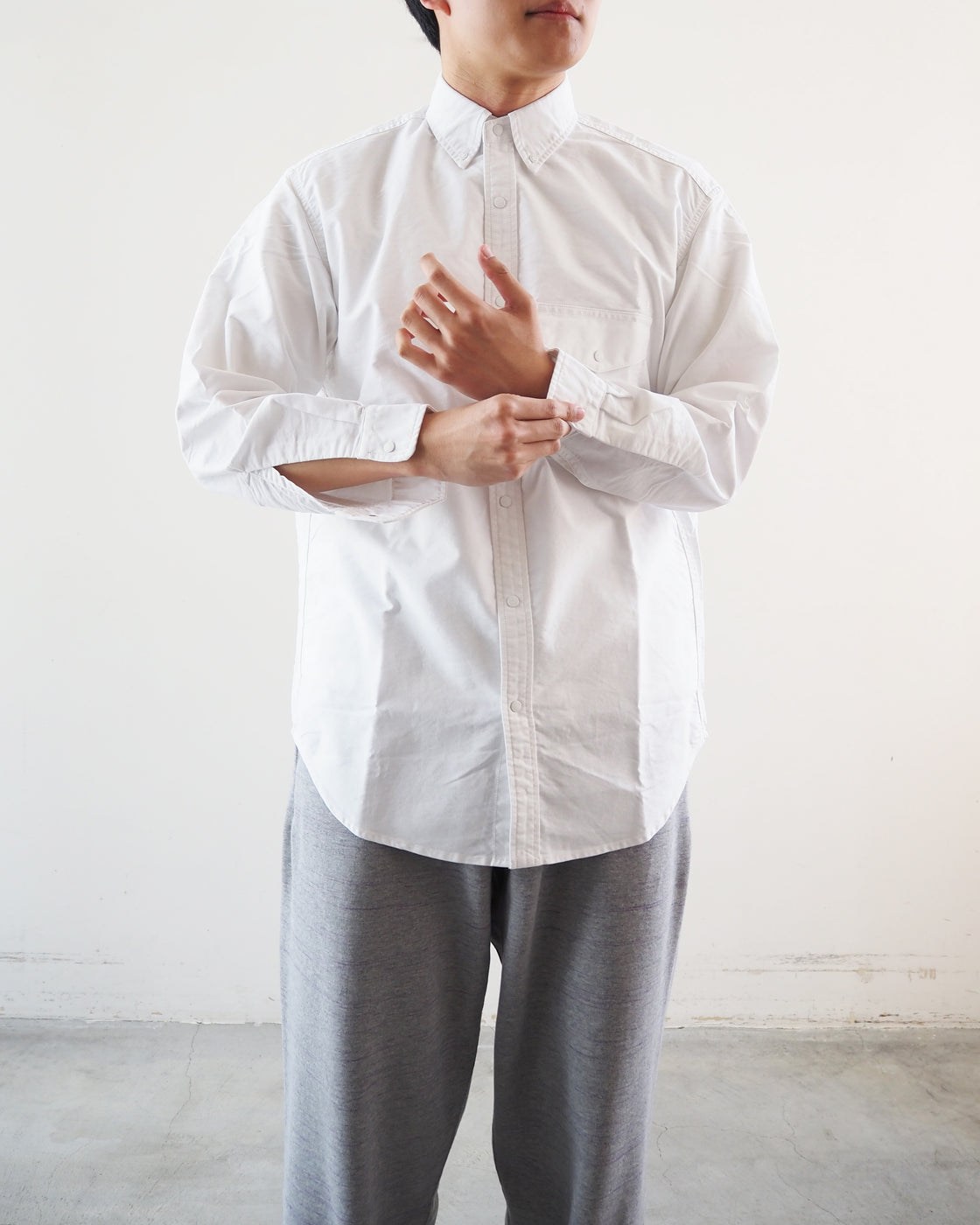 Cotton polyester oxford button-down shirt, White