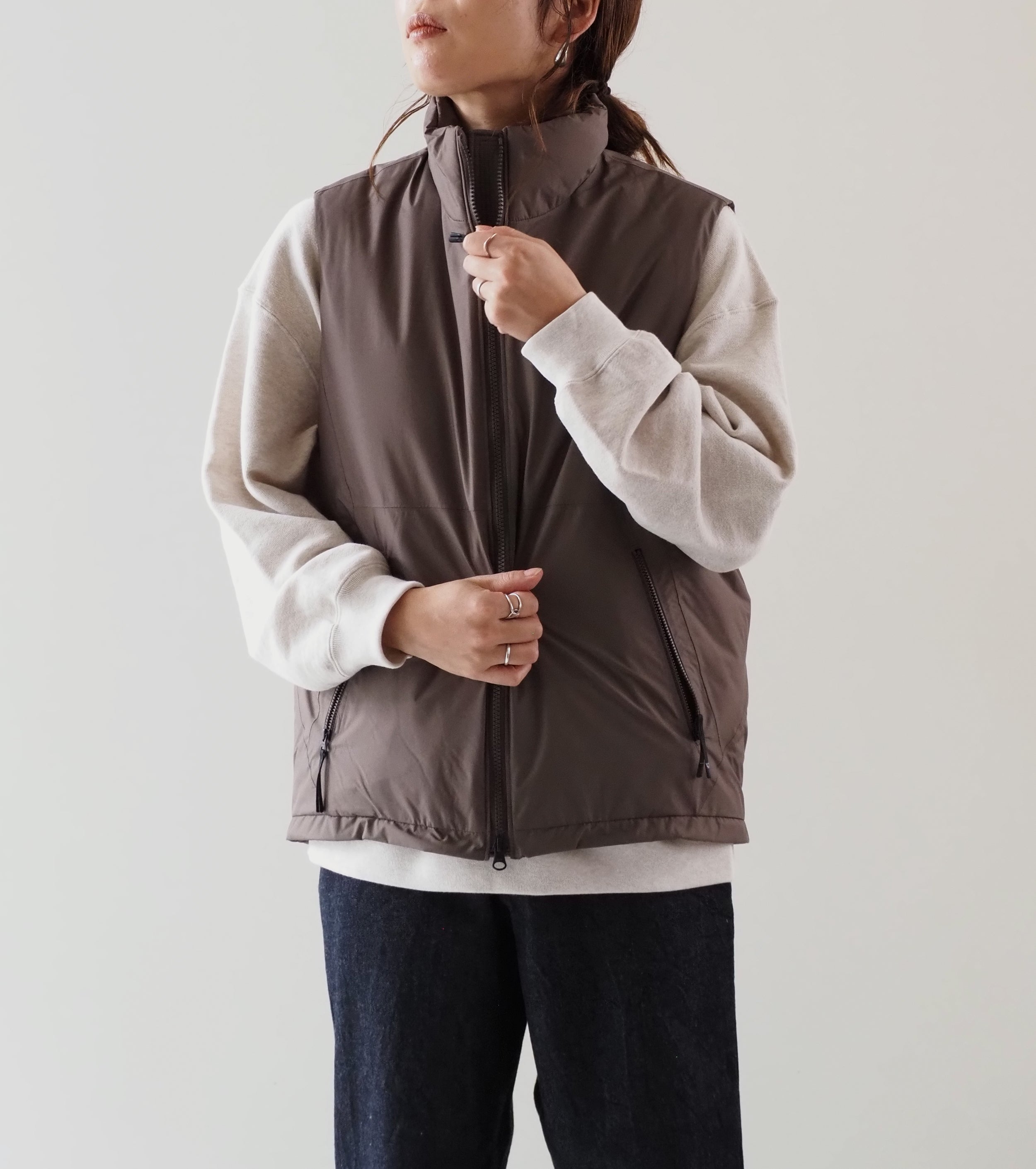 Goldwin Windstopper by GORE-TEX Labs Puffy Vest ＜UNISEX＞,   Taupe Mocha