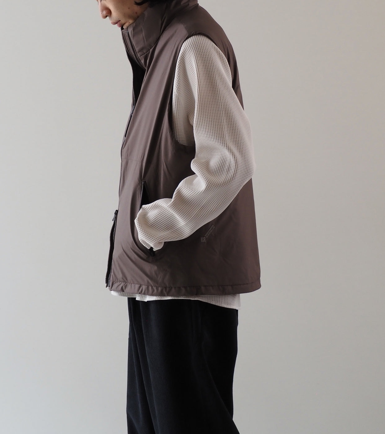 Goldwin Windstopper by GORE-TEX Labs Puffy Vest ＜UNISEX＞,   Taupe Mocha
