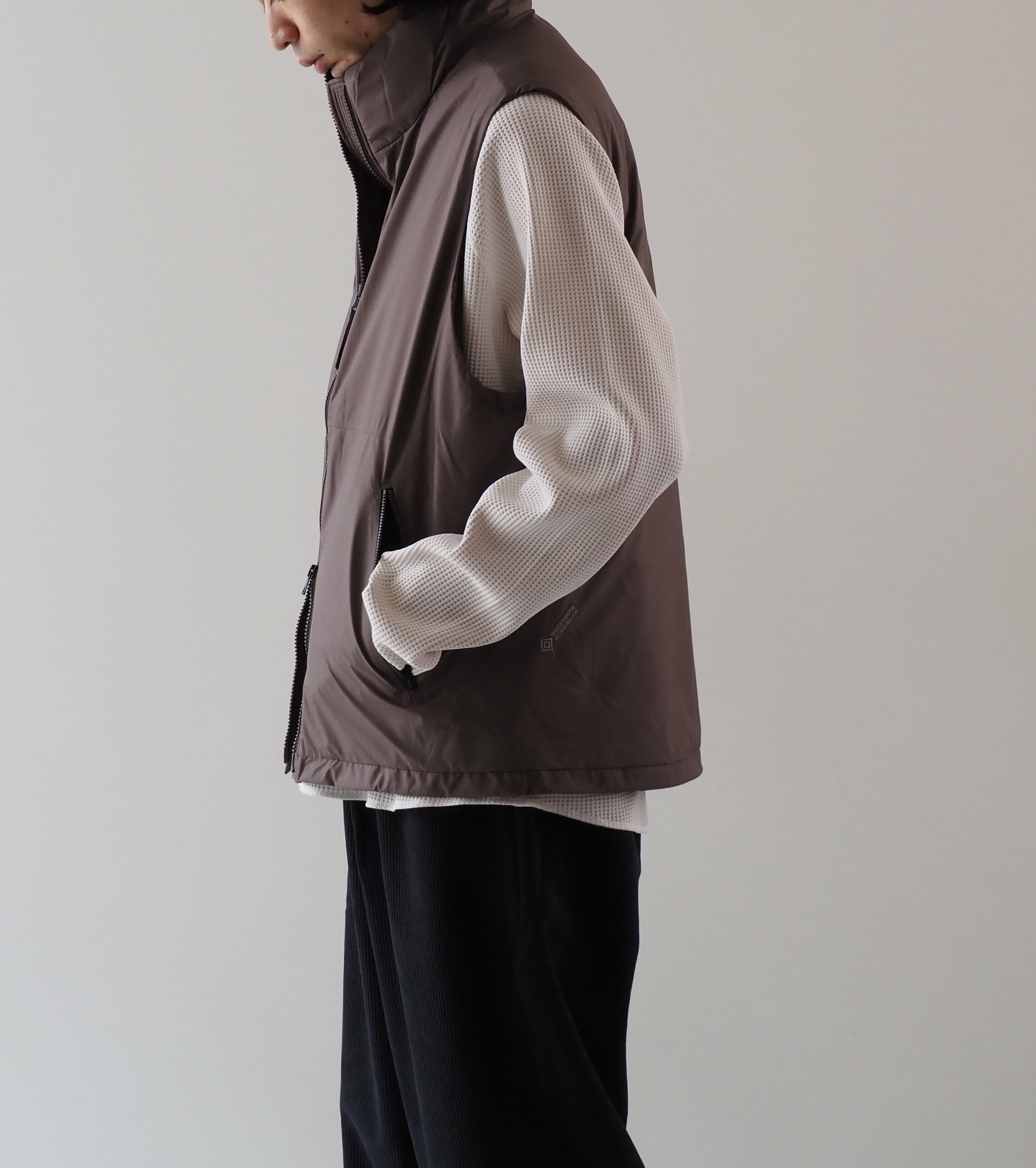 Goldwin Windstopper by GORE-TEX Labs Puffy Vest ＜UNISEX＞,   Taupe Mocha