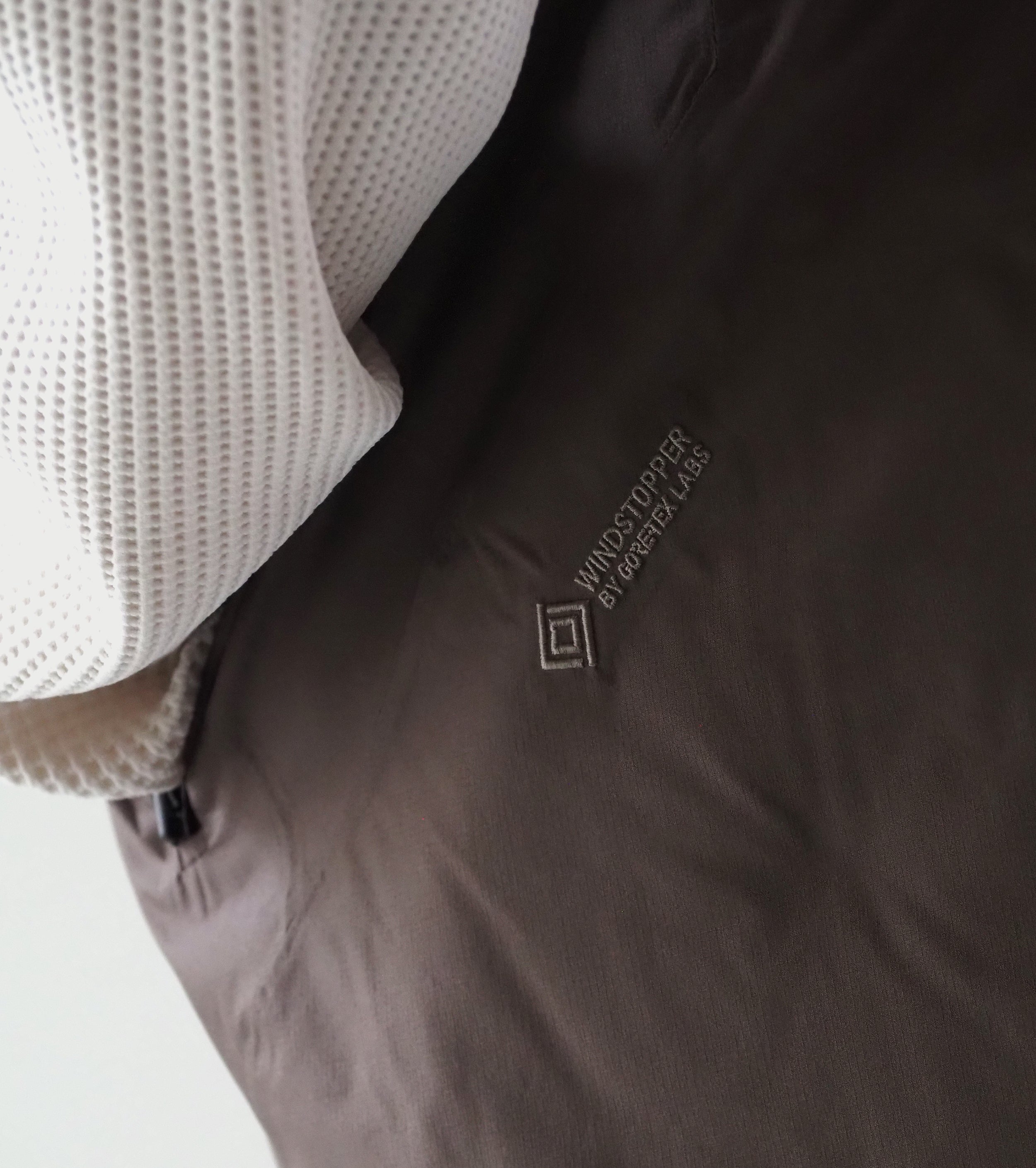 Goldwin Windstopper by GORE-TEX Labs Puffy Vest ＜UNISEX＞,   Taupe Mocha