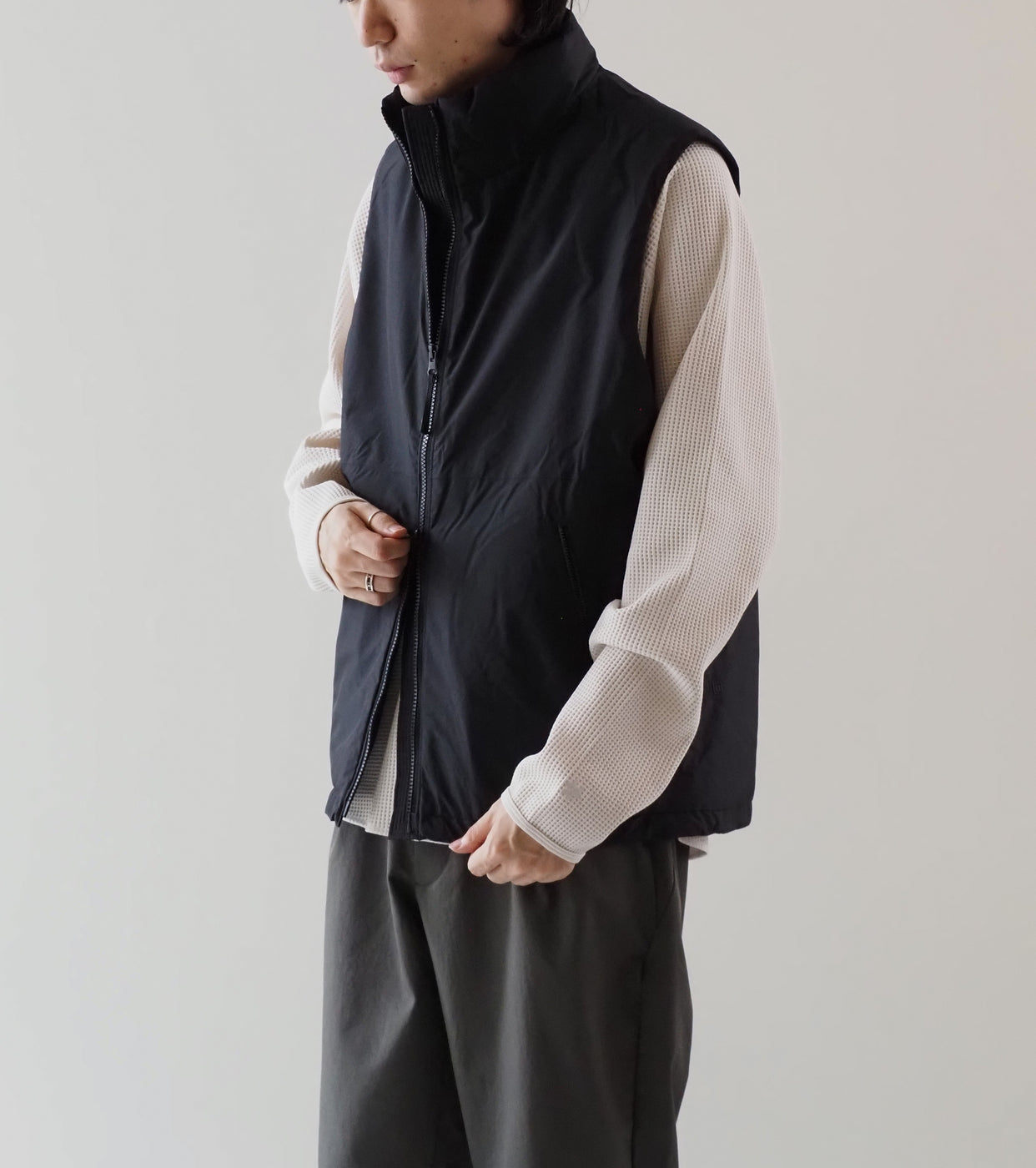 Goldwin Windstopper by GORE-TEX Labs Puffy Vest ＜UNISEX＞,   Black