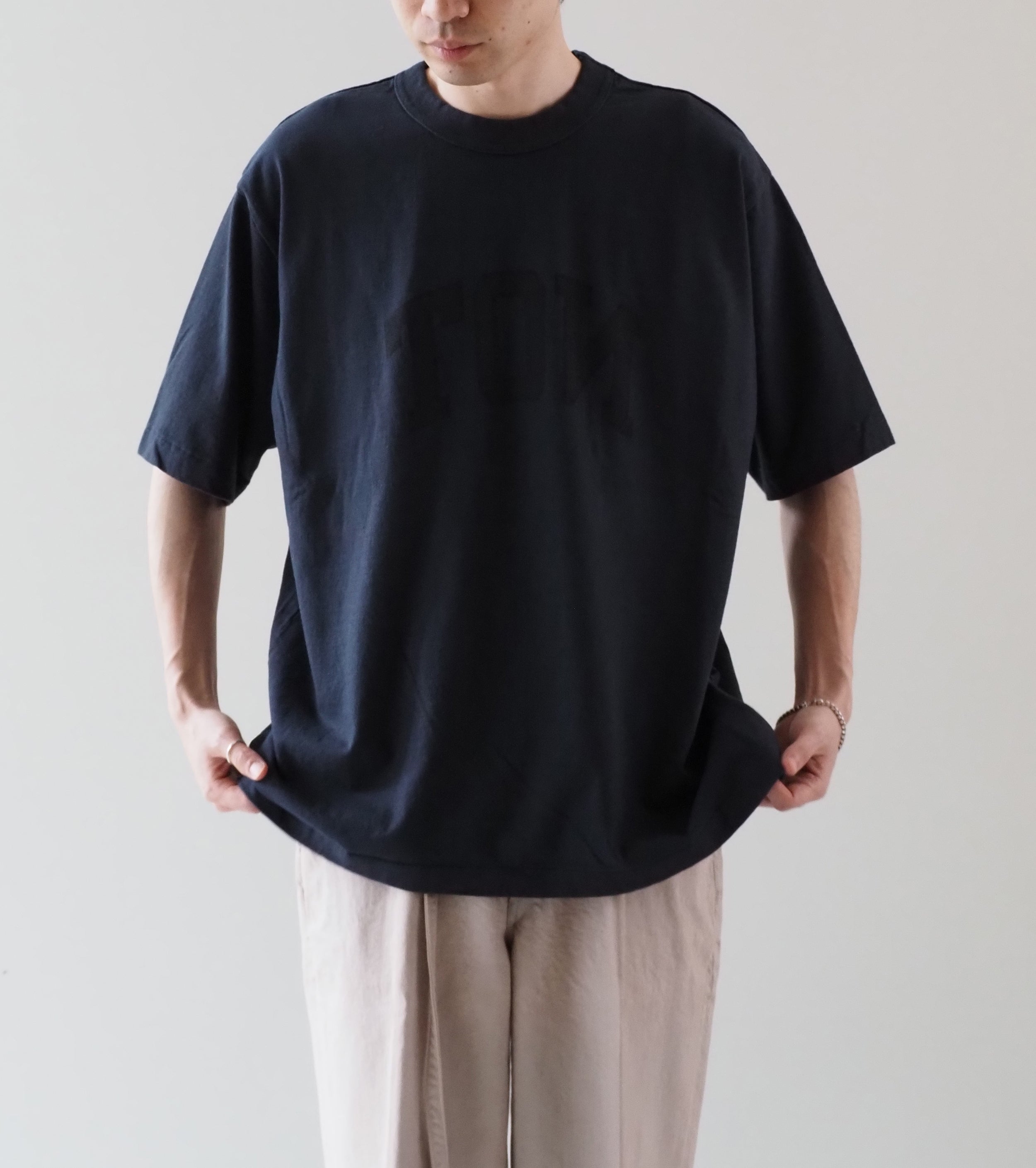 blurhms ROOT STOCK 【NOT-PRINCE】 88/12 プリント ティー ワイド  ,Night Black × Black-PT
