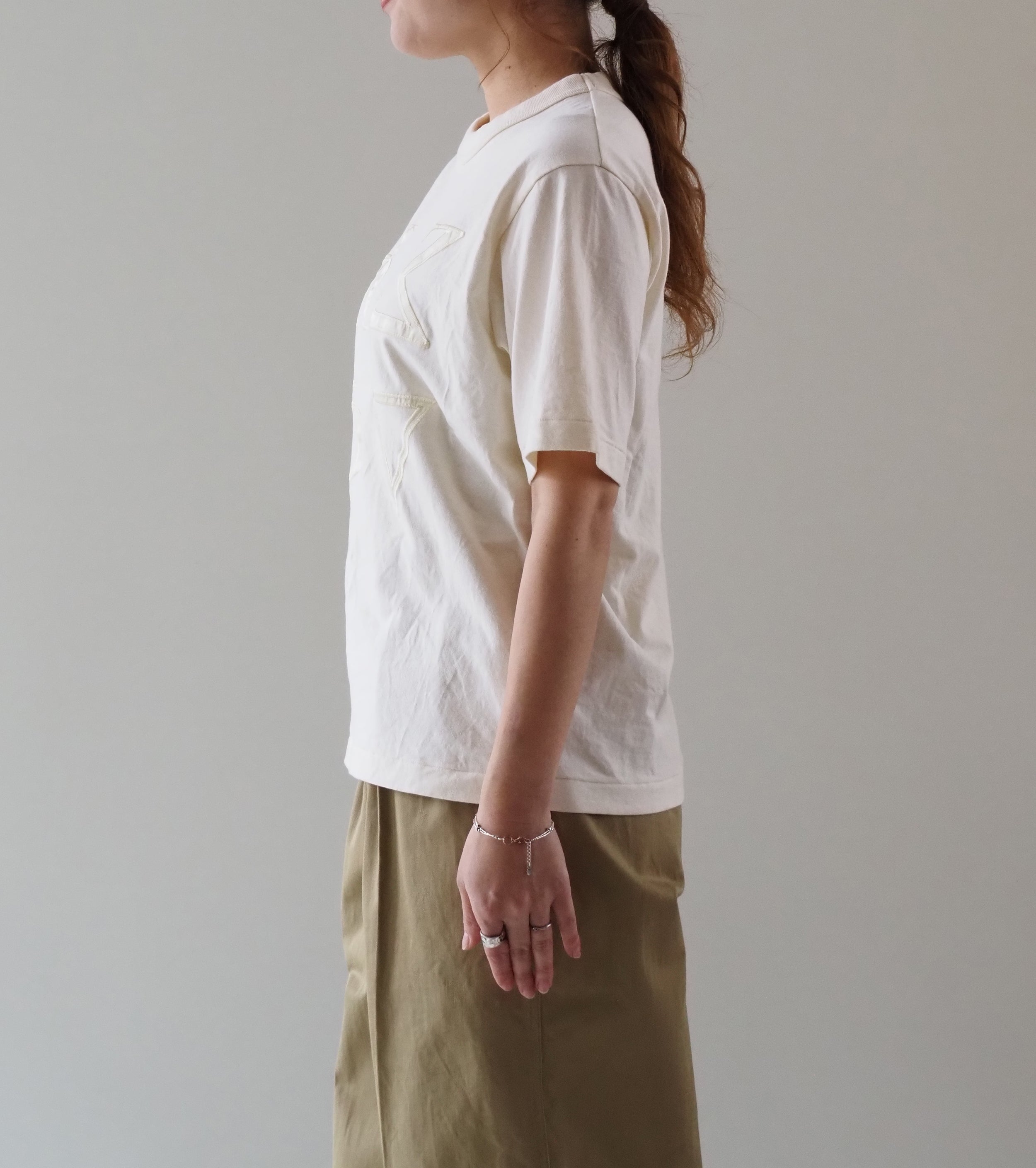 blurhms ROOT STOCK Fictional-Fraternity 88/12 パッチ ティー スタンダード , Ivory × White